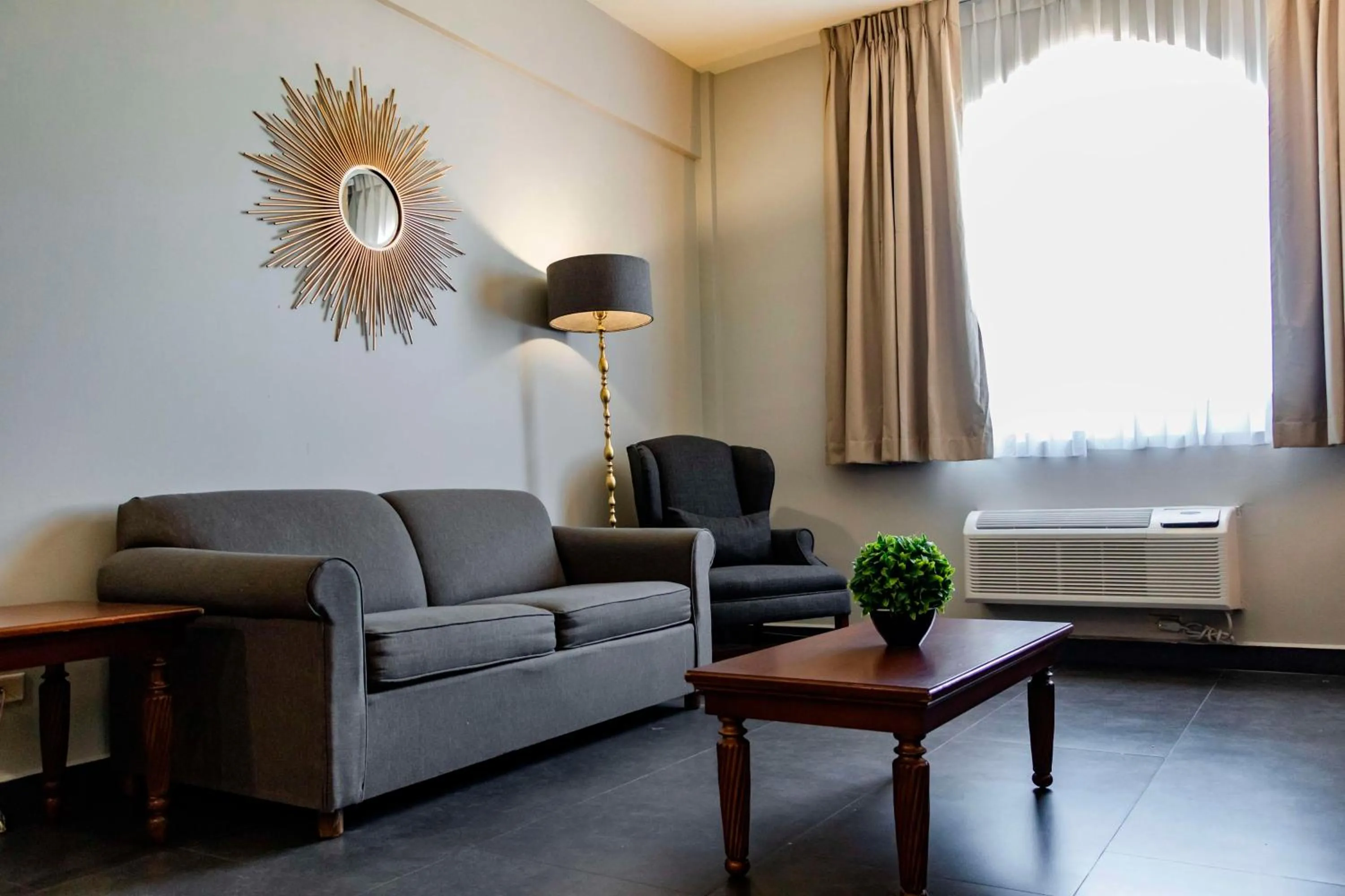 Photo of the whole room in Best Western PLUS Los Mochis