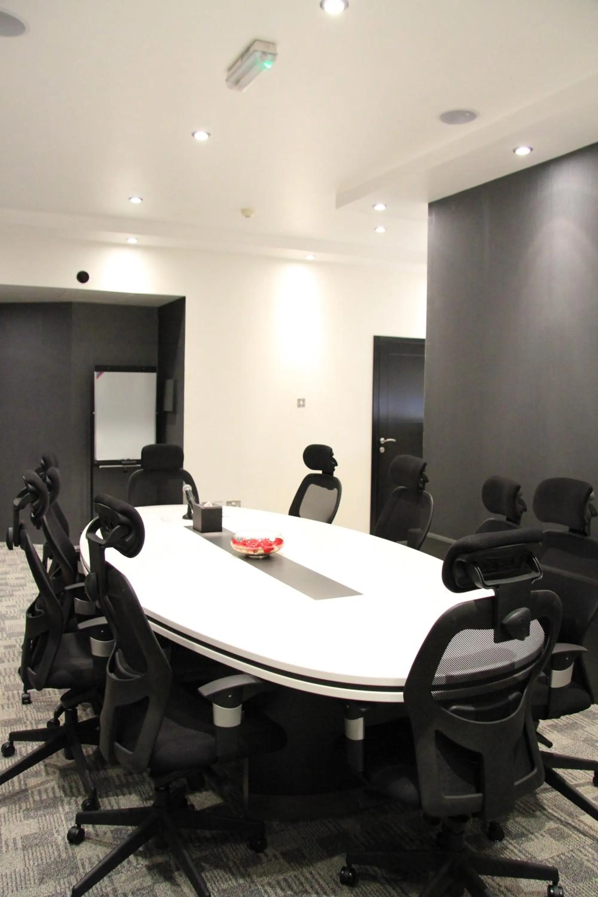 Business facilities in TRIANON ROYAL HOTEL
