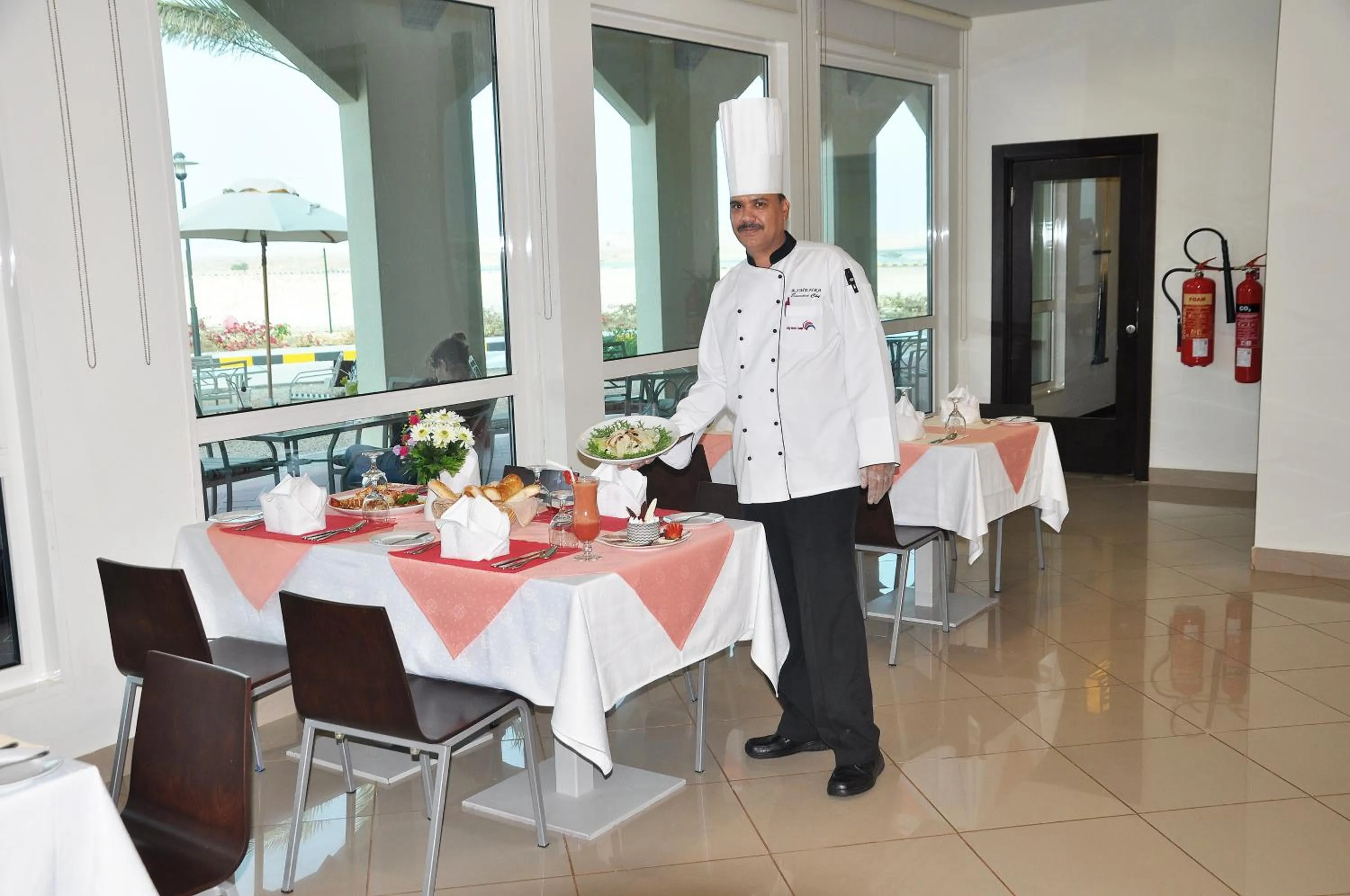 Restaurant/places to eat in City Hotel Duqm