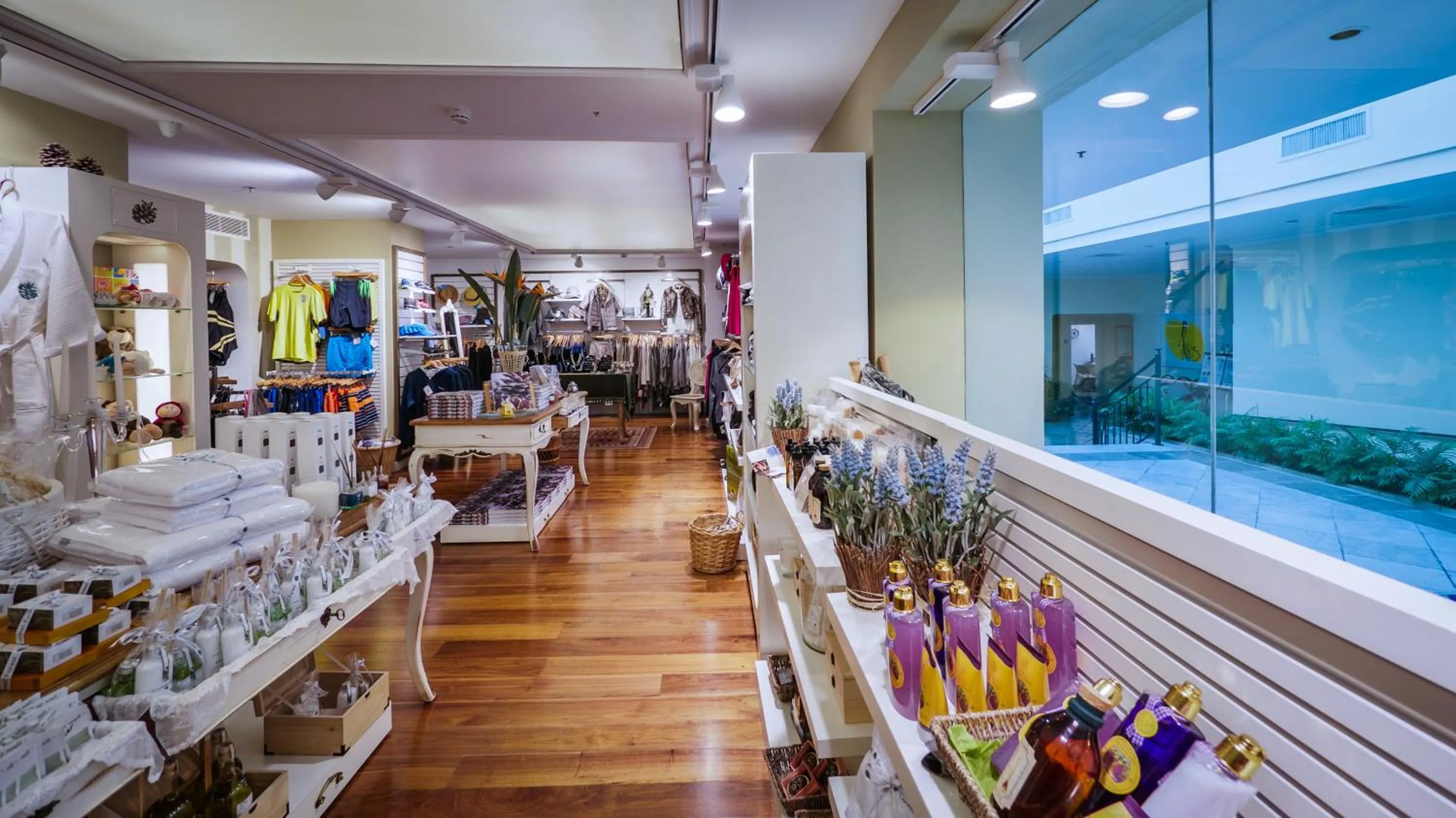 On-site shops in Carmel Forest by Isrotel Exclusive