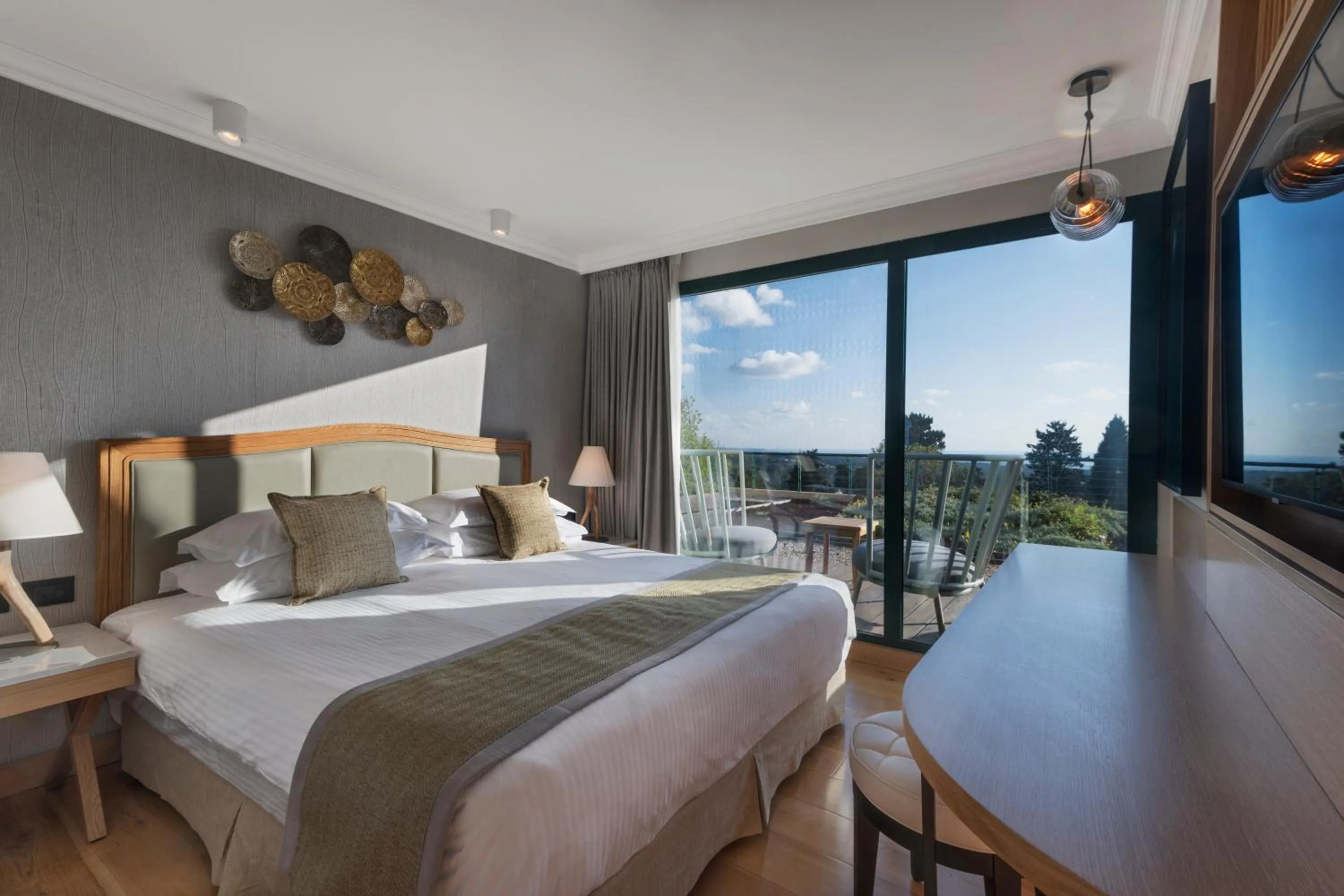 Photo of the whole room, Bed in Carmel Forest by Isrotel Exclusive