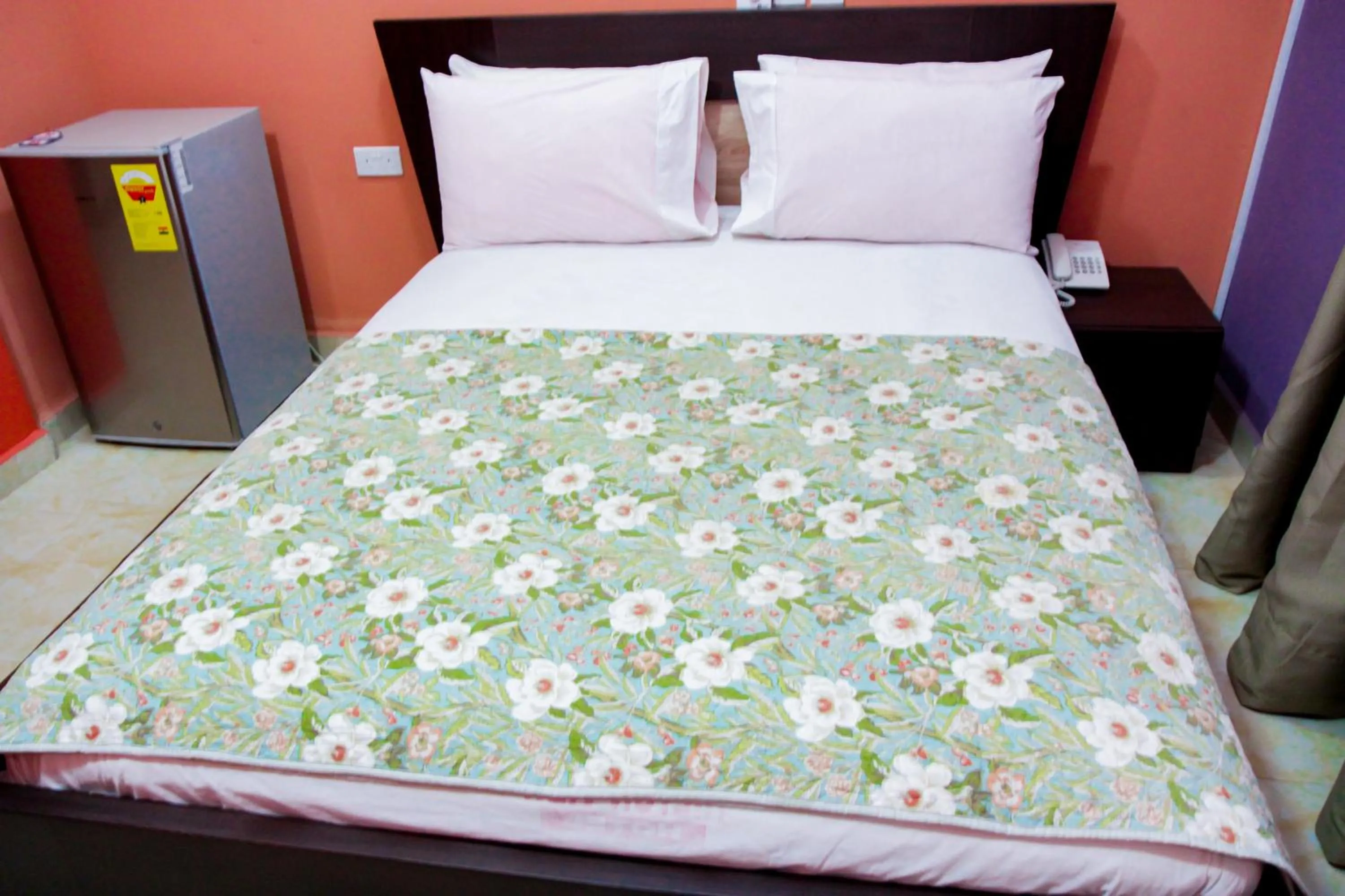 Bed in Hilton View Hotel
