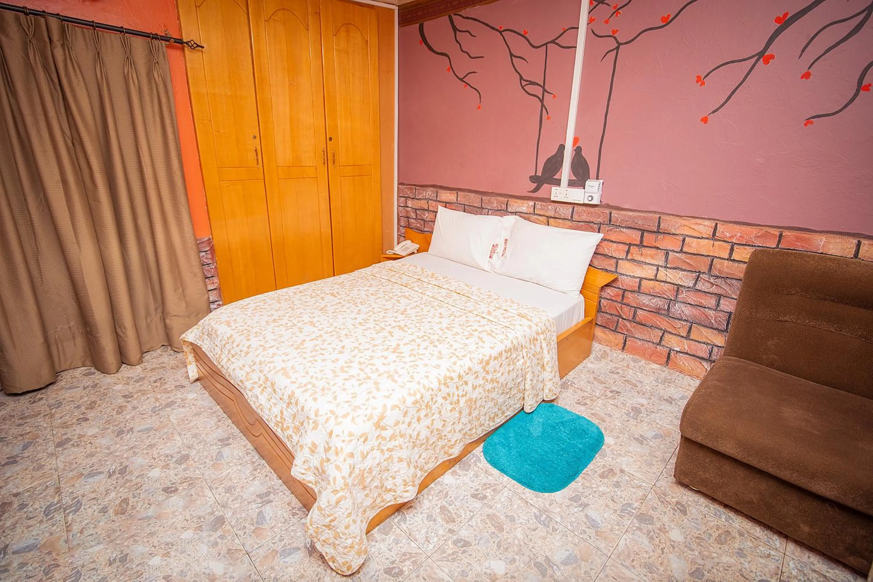 Bed in Hilton View Hotel