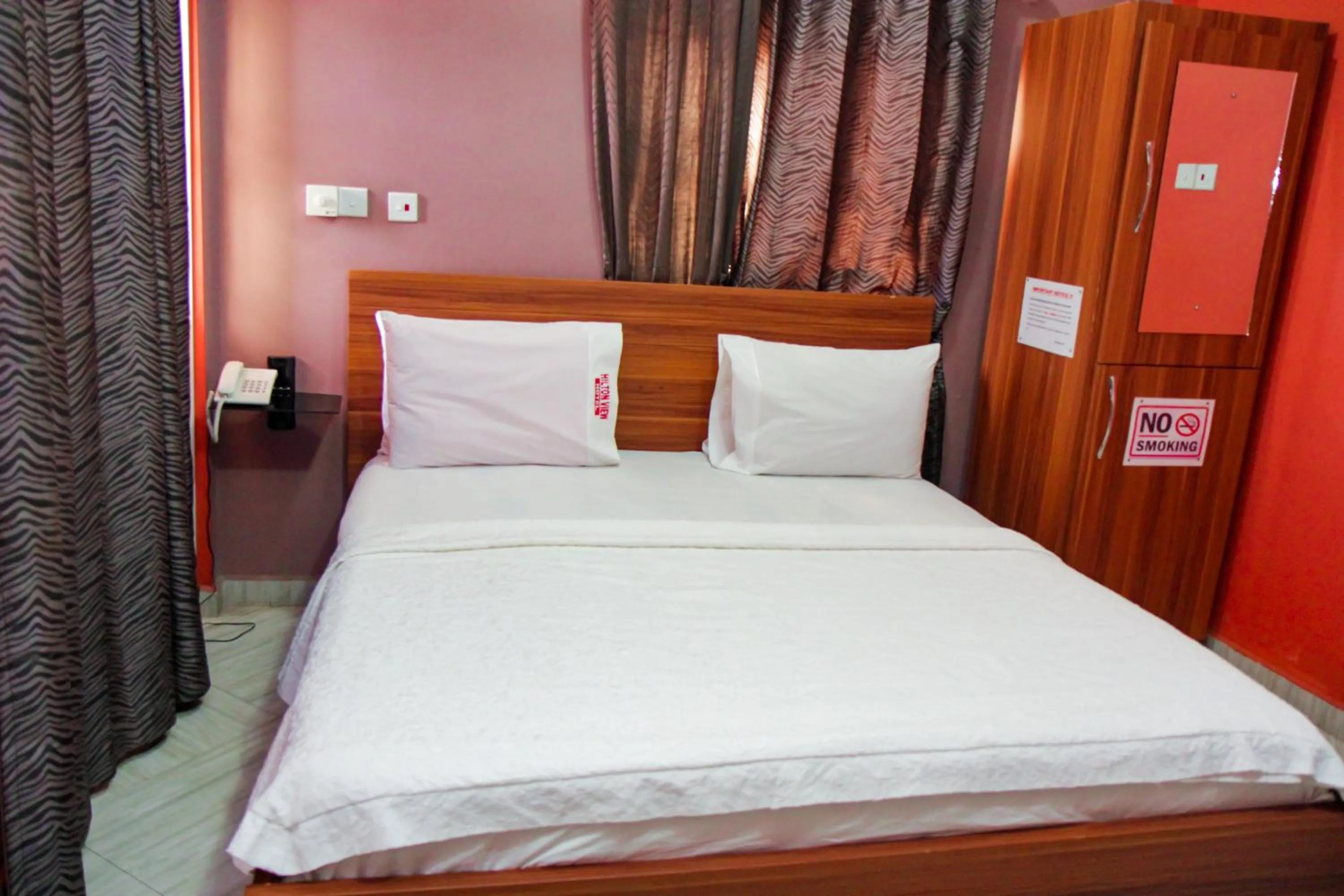Bed in Hilton View Hotel