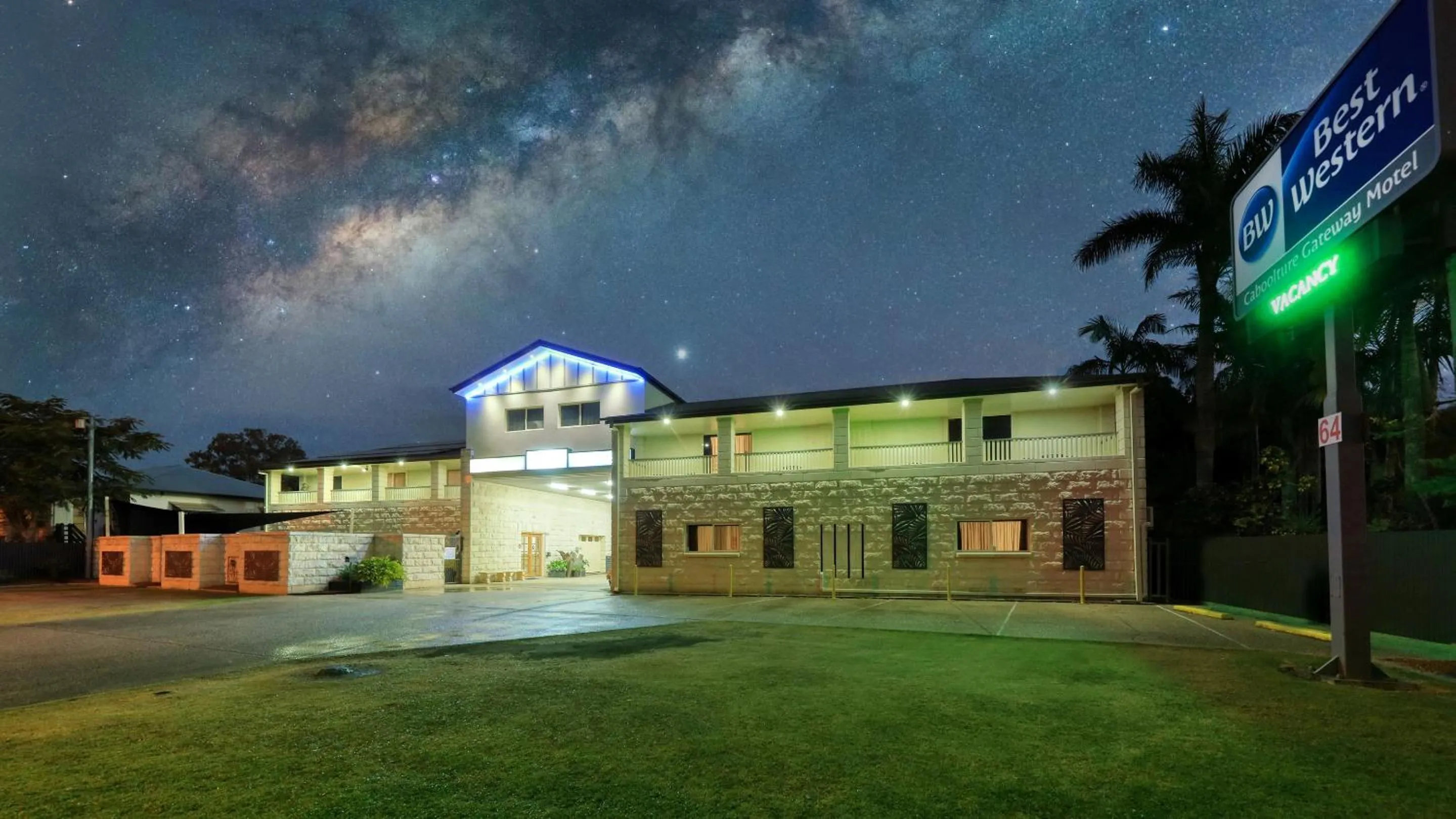 Property building in Best Western Caboolture Gateway Motel
