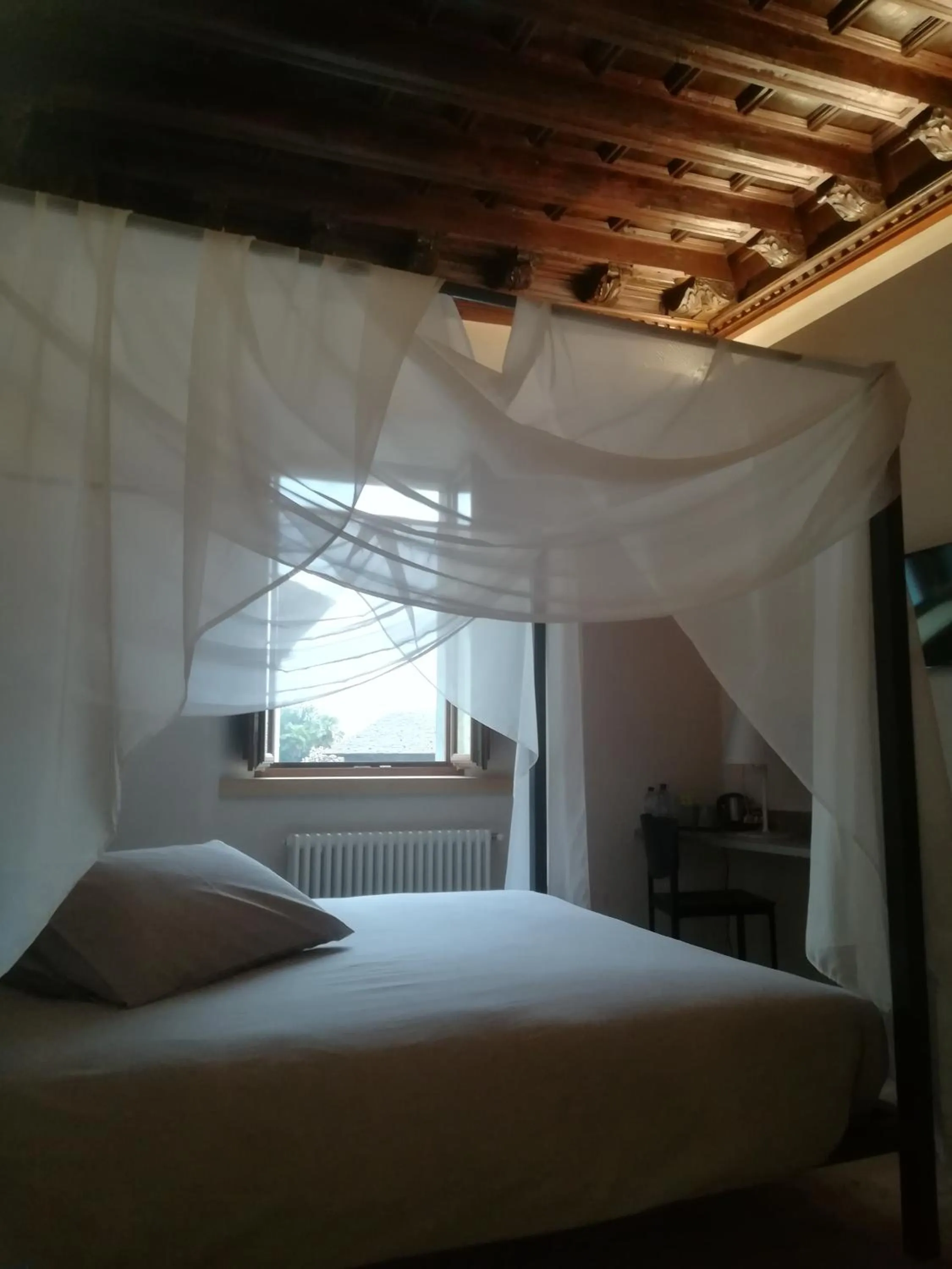 Decorative detail, Bed in Hotel Albrici