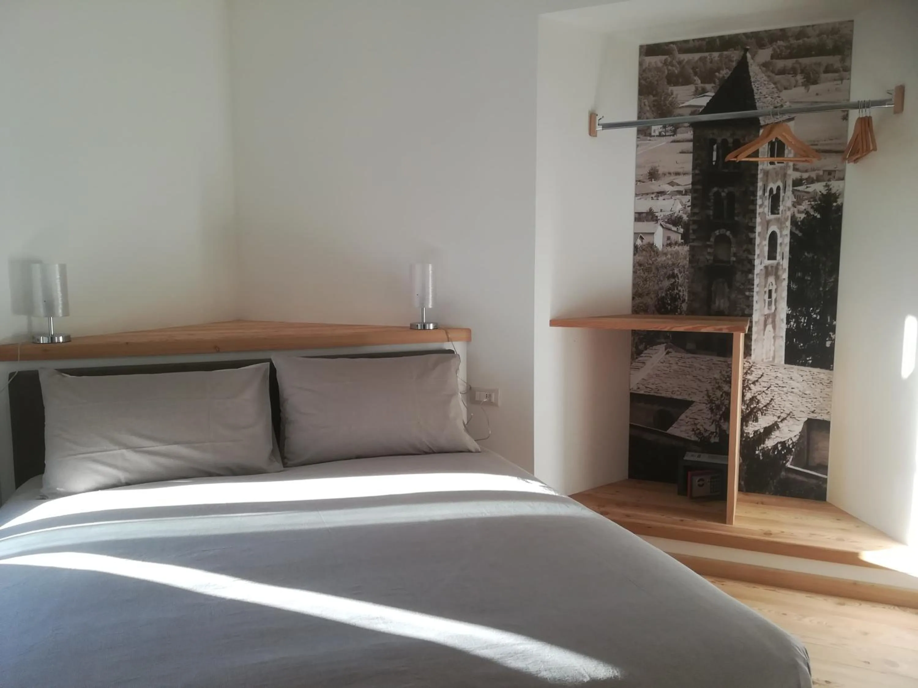 Decorative detail, Bed in Hotel Albrici