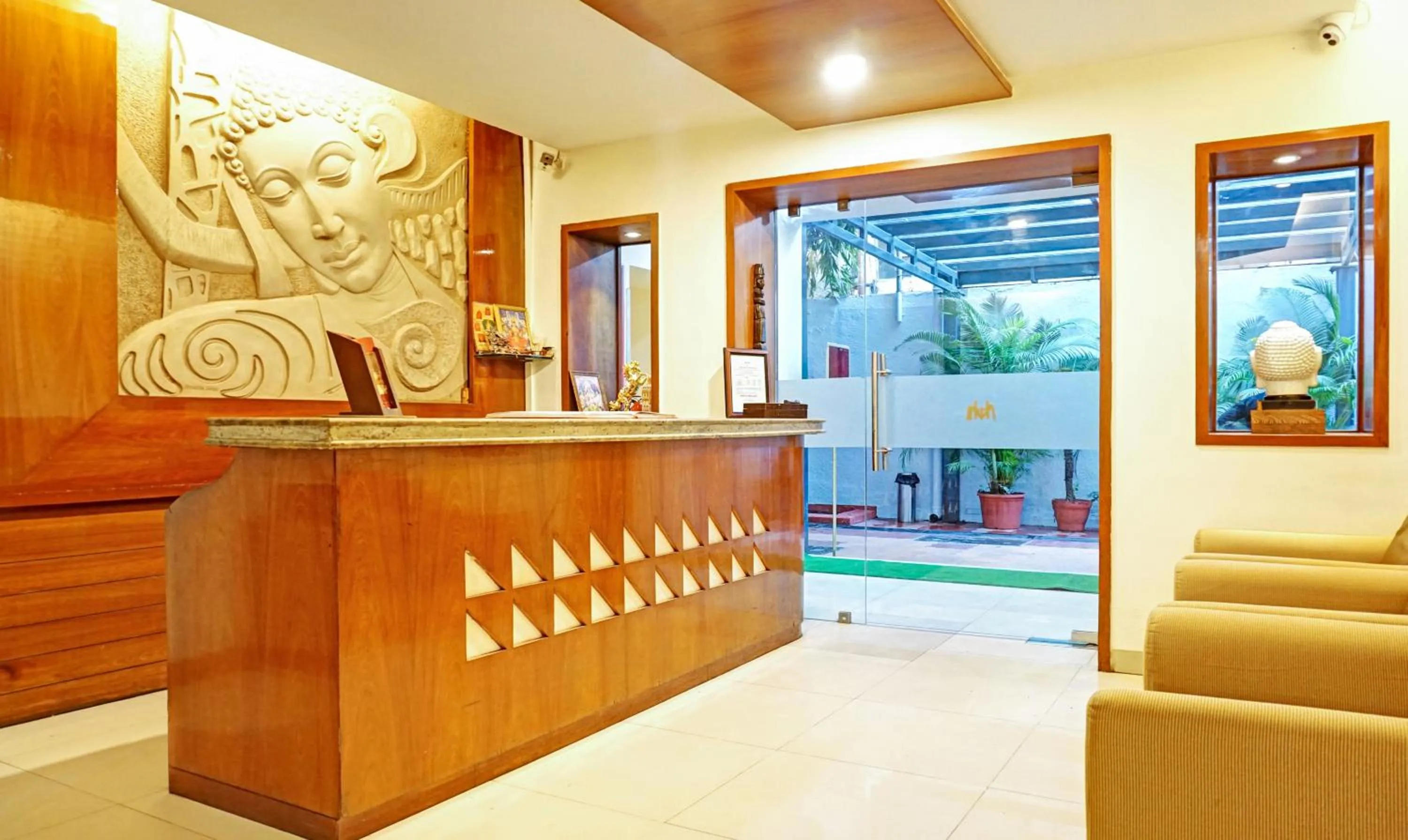 Hotel Madhav International Pune Railway Station