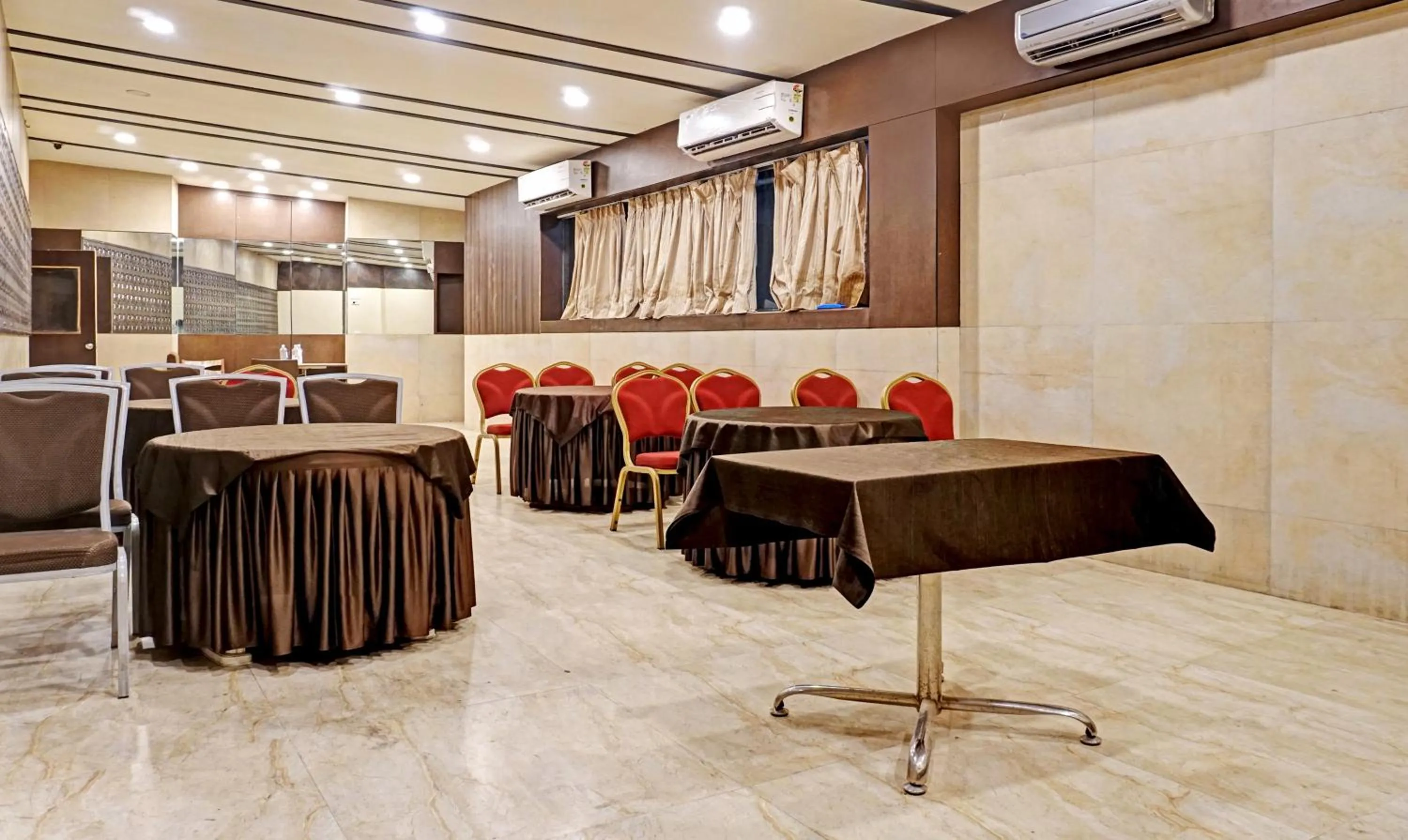 Hotel Madhav International Pune Railway Station