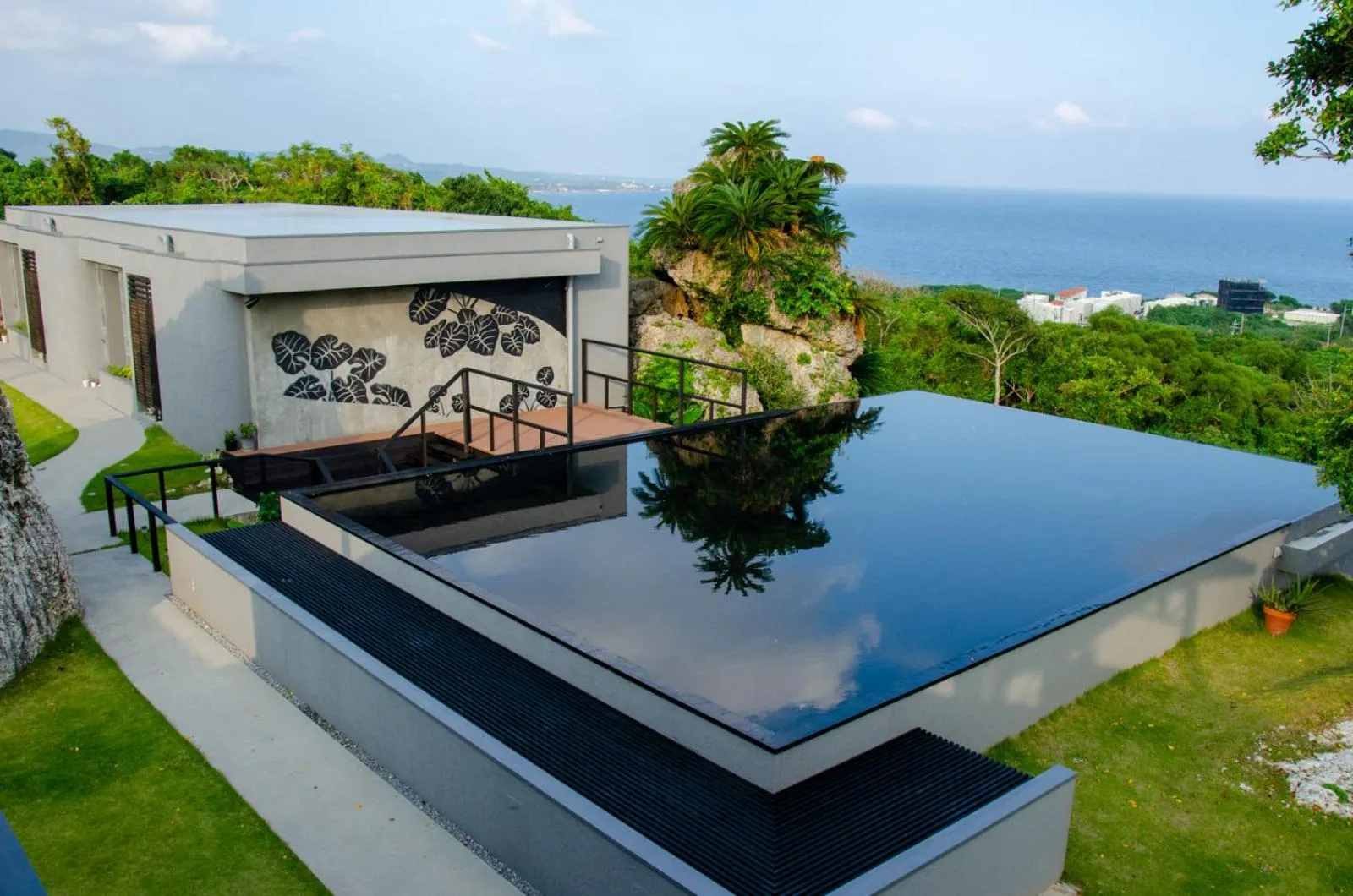 Property building in Hanalee Villa Kouri