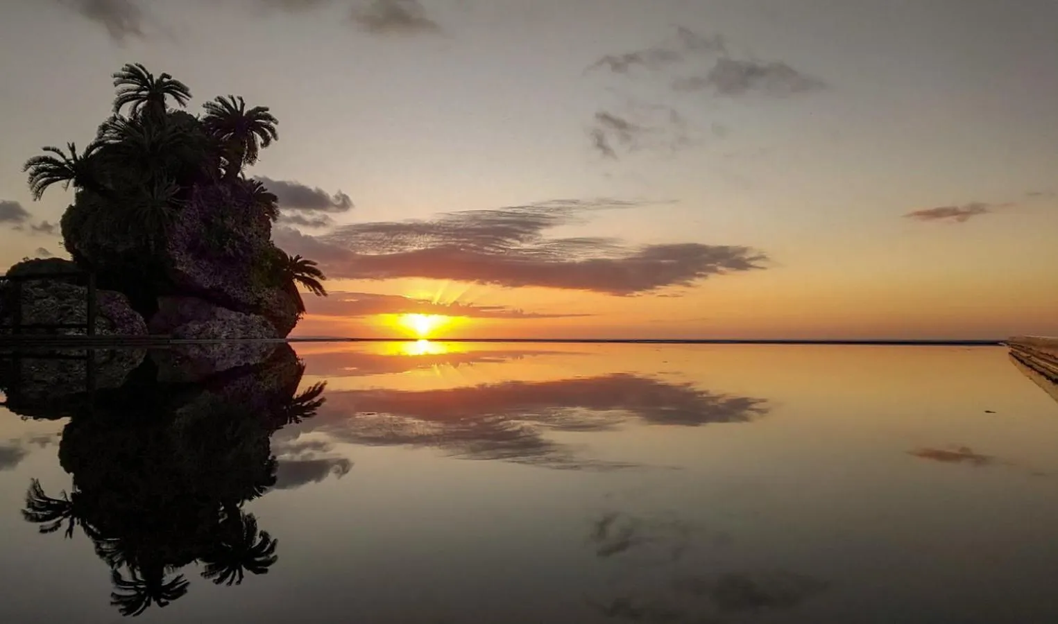 Facade/entrance in Hanalee Villa Kouri