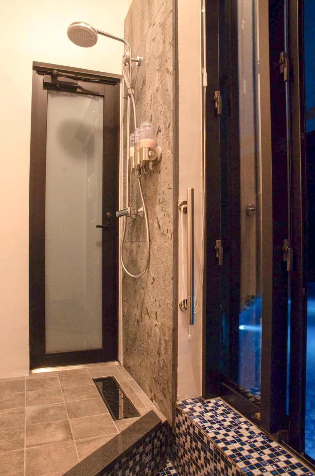 Shower in Hanalee Villa Kouri