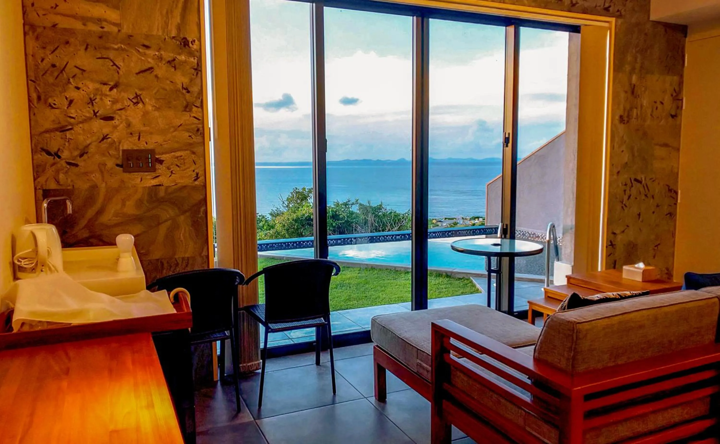Balcony/Terrace in Hanalee Villa Kouri