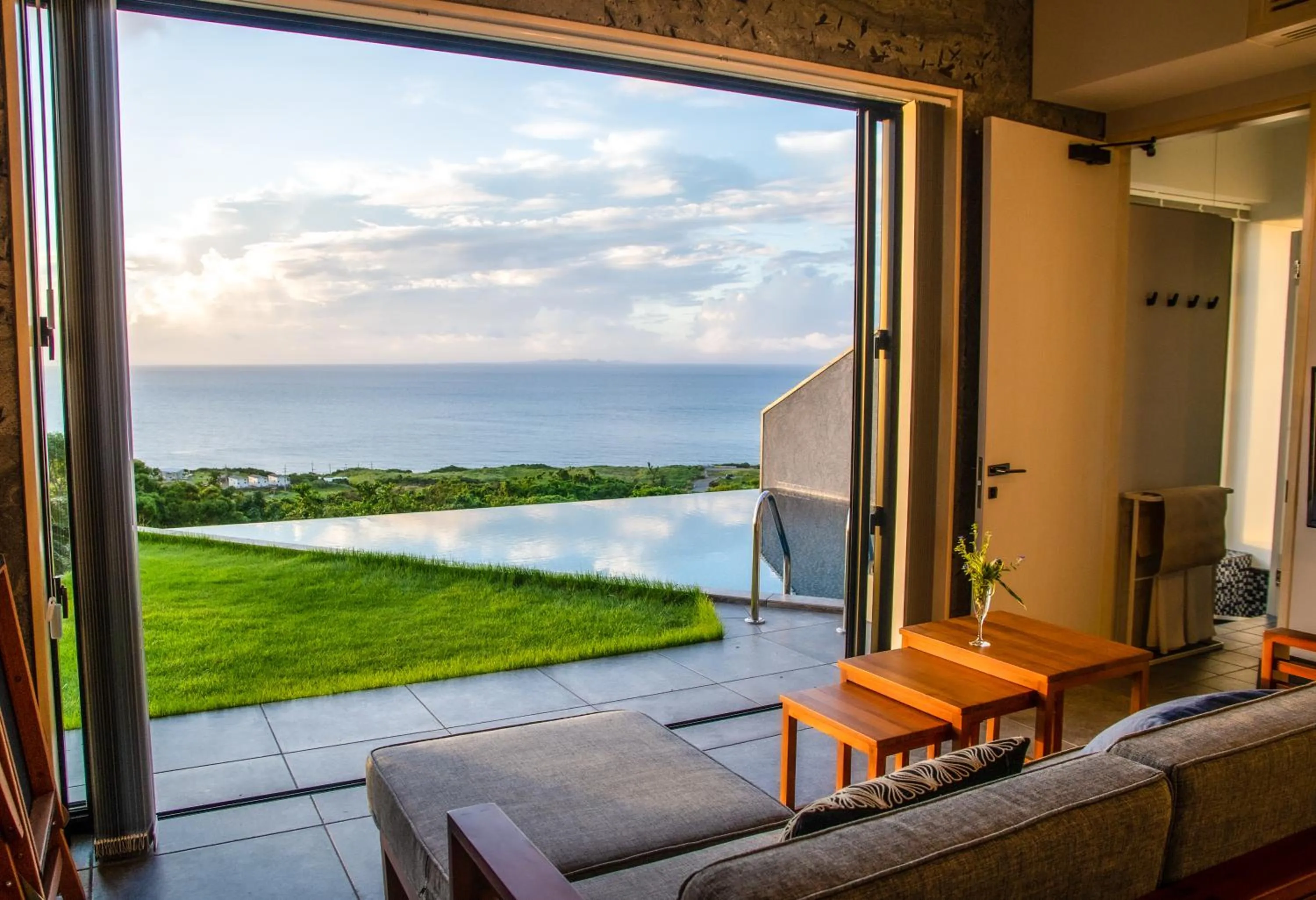 Balcony/Terrace in Hanalee Villa Kouri