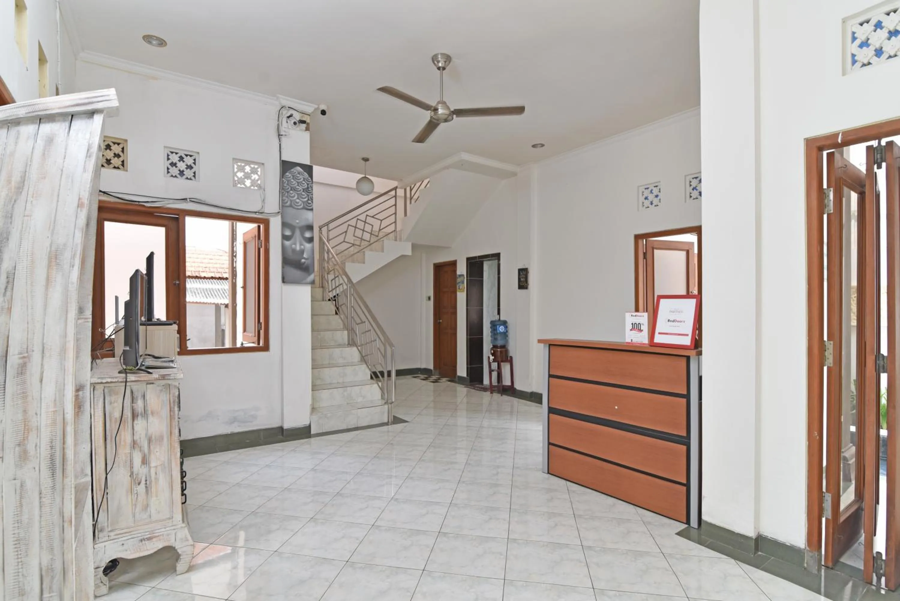 Lobby or reception in RedDoorz @ Jalan Gatot Subroto Denpasar