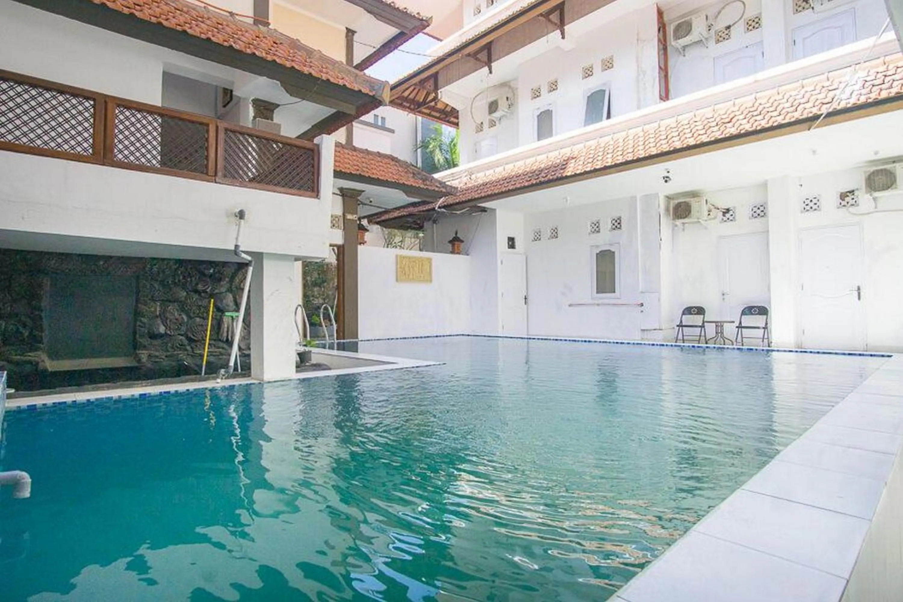 Swimming pool in RedDoorz @ Jalan Gatot Subroto Denpasar