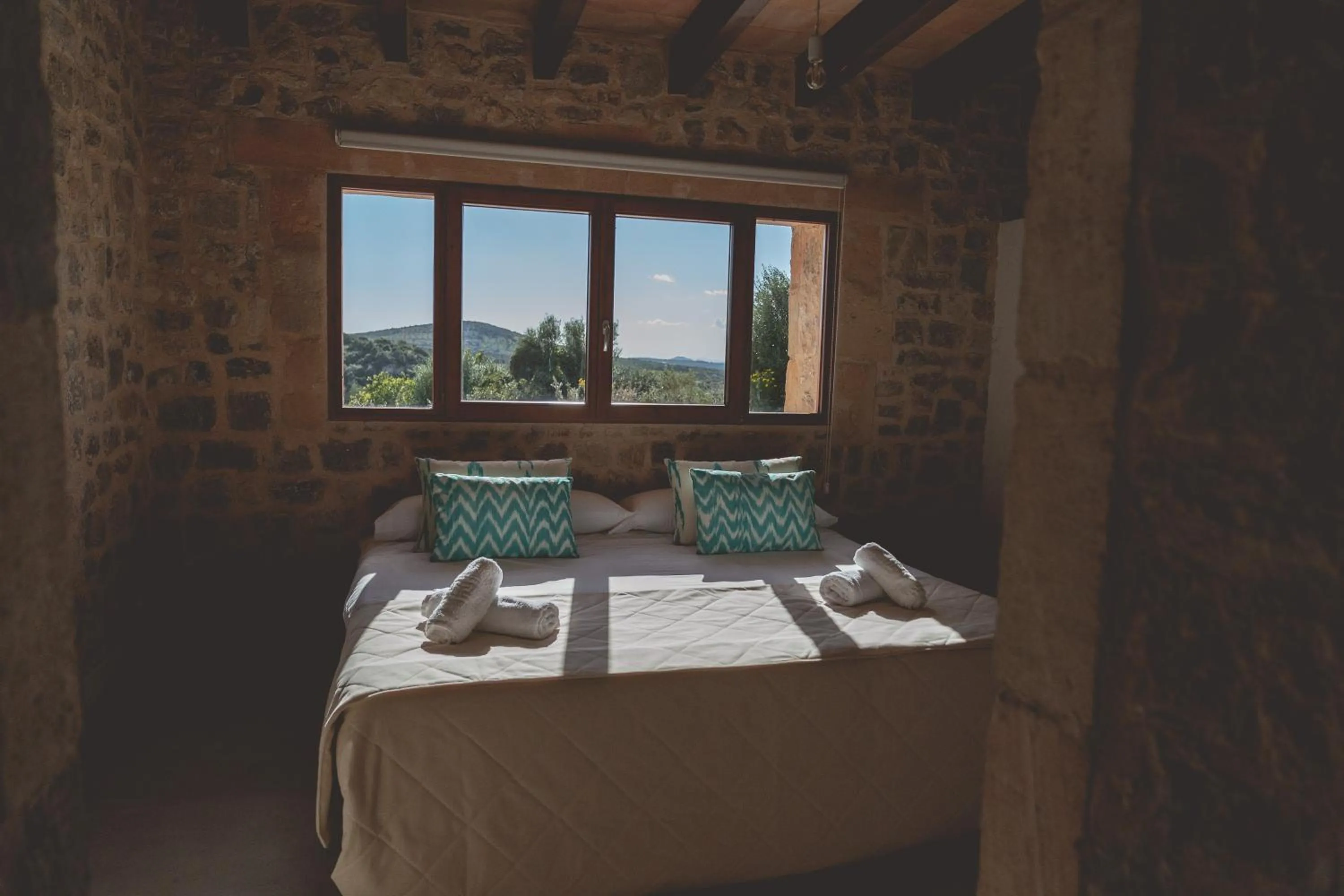 Mountain view, Bed in Son Mesquida Vell