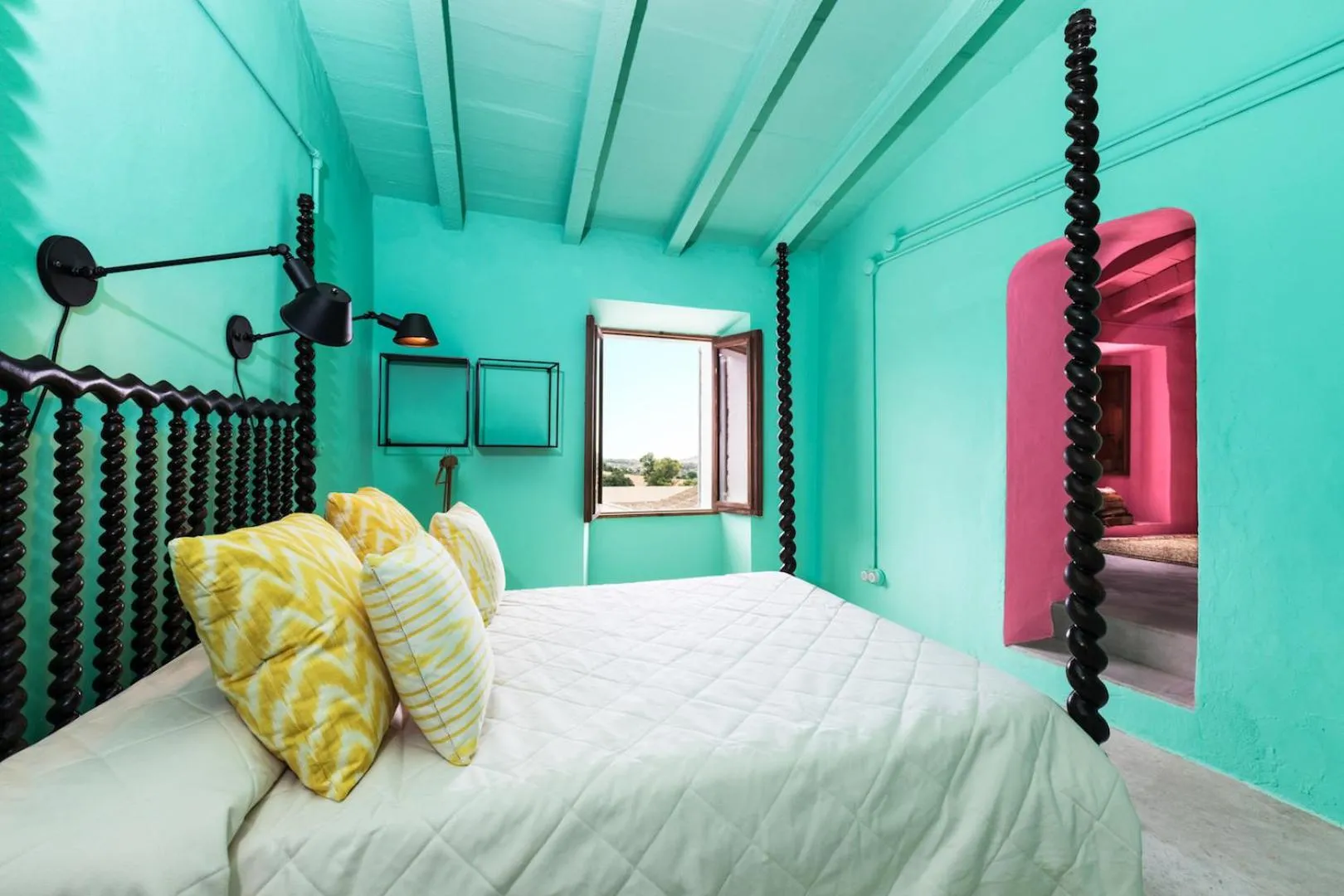 Bed in Son Mesquida Vell