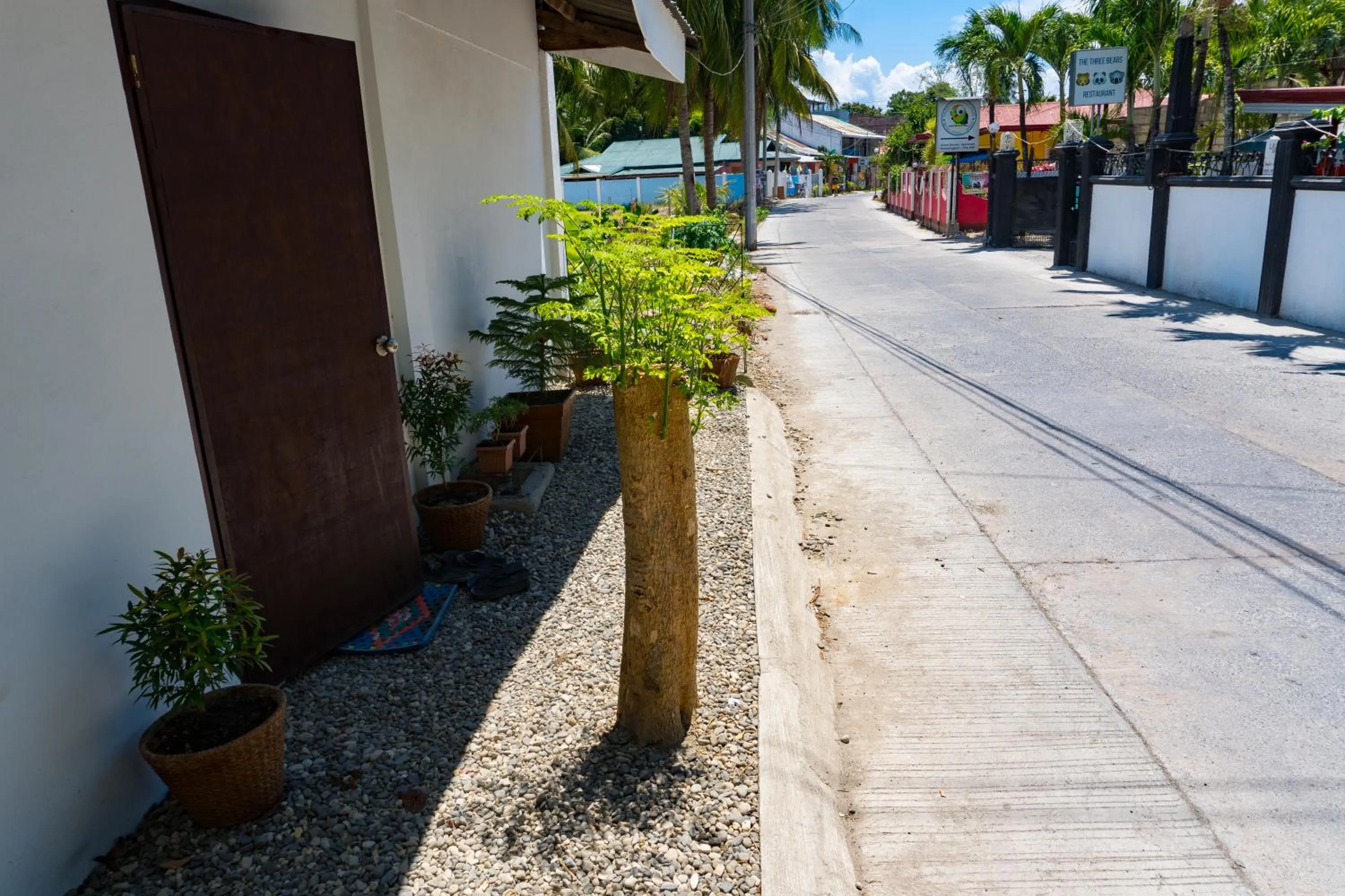 Property building in Island Girl Bed and Breakfast
