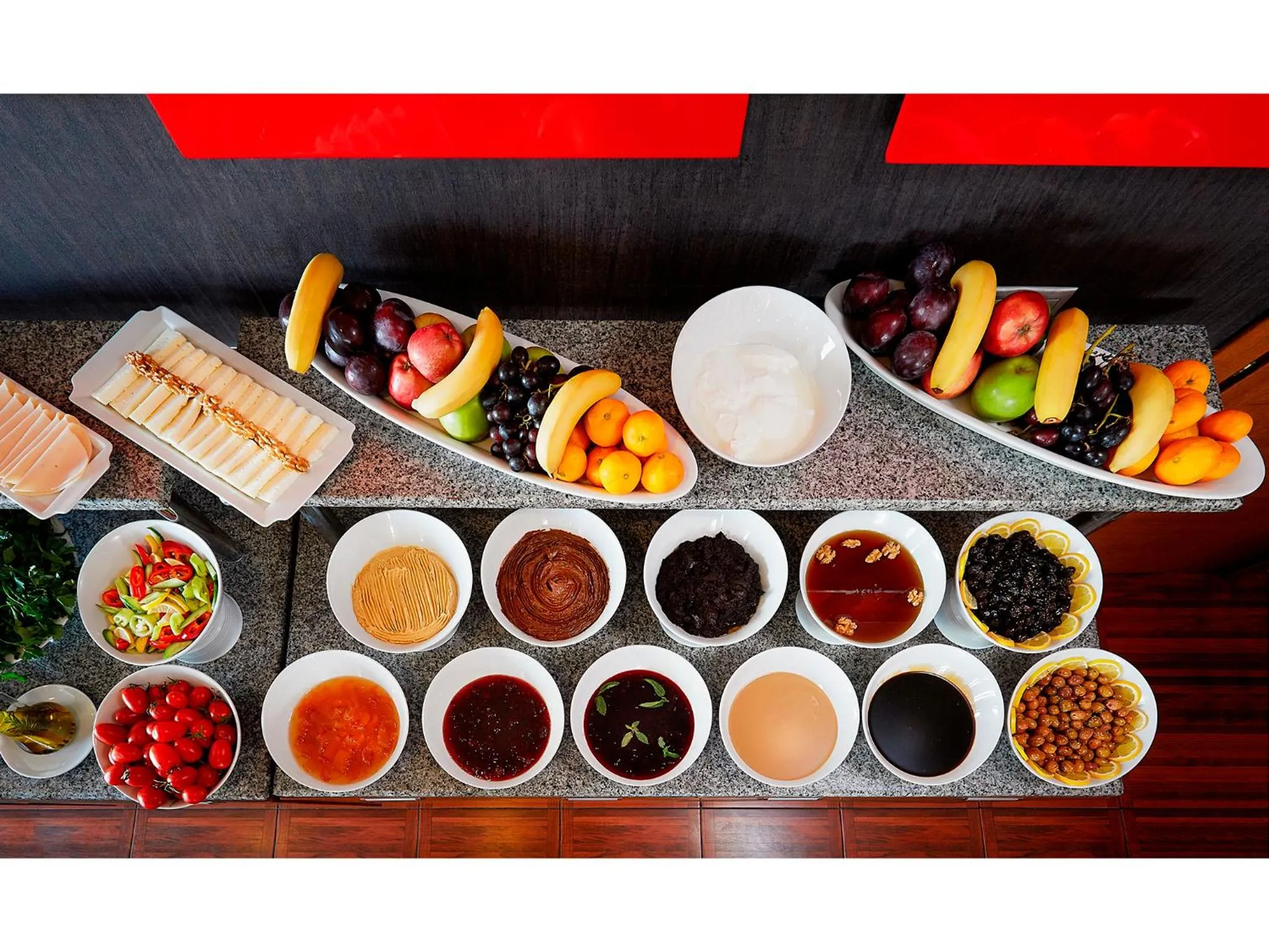 Restaurant/places to eat in Kordon Hotel Pasaport