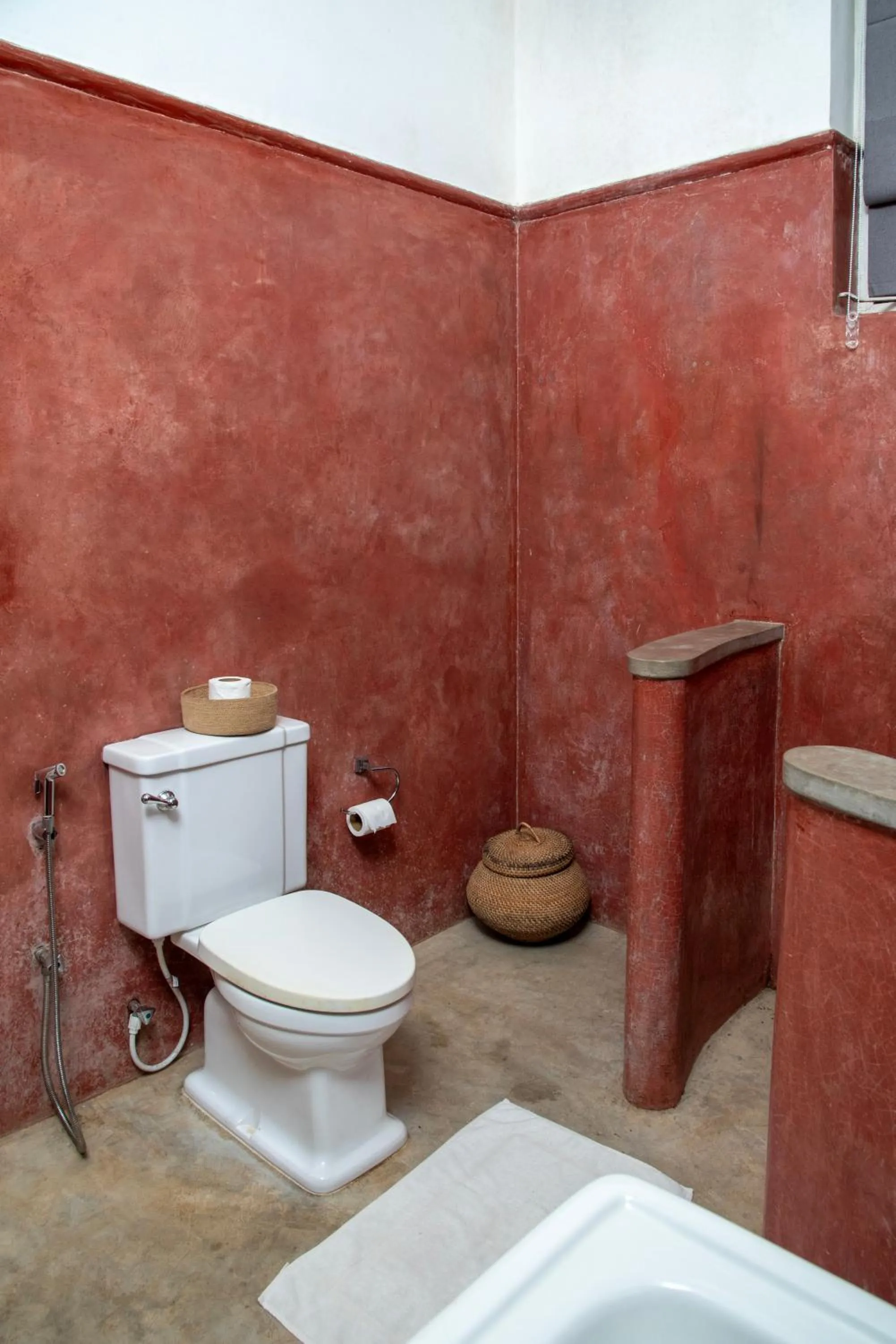 Bathroom in Ashburnham Estate-98 Acre Tea Estate with Private Waterfalls