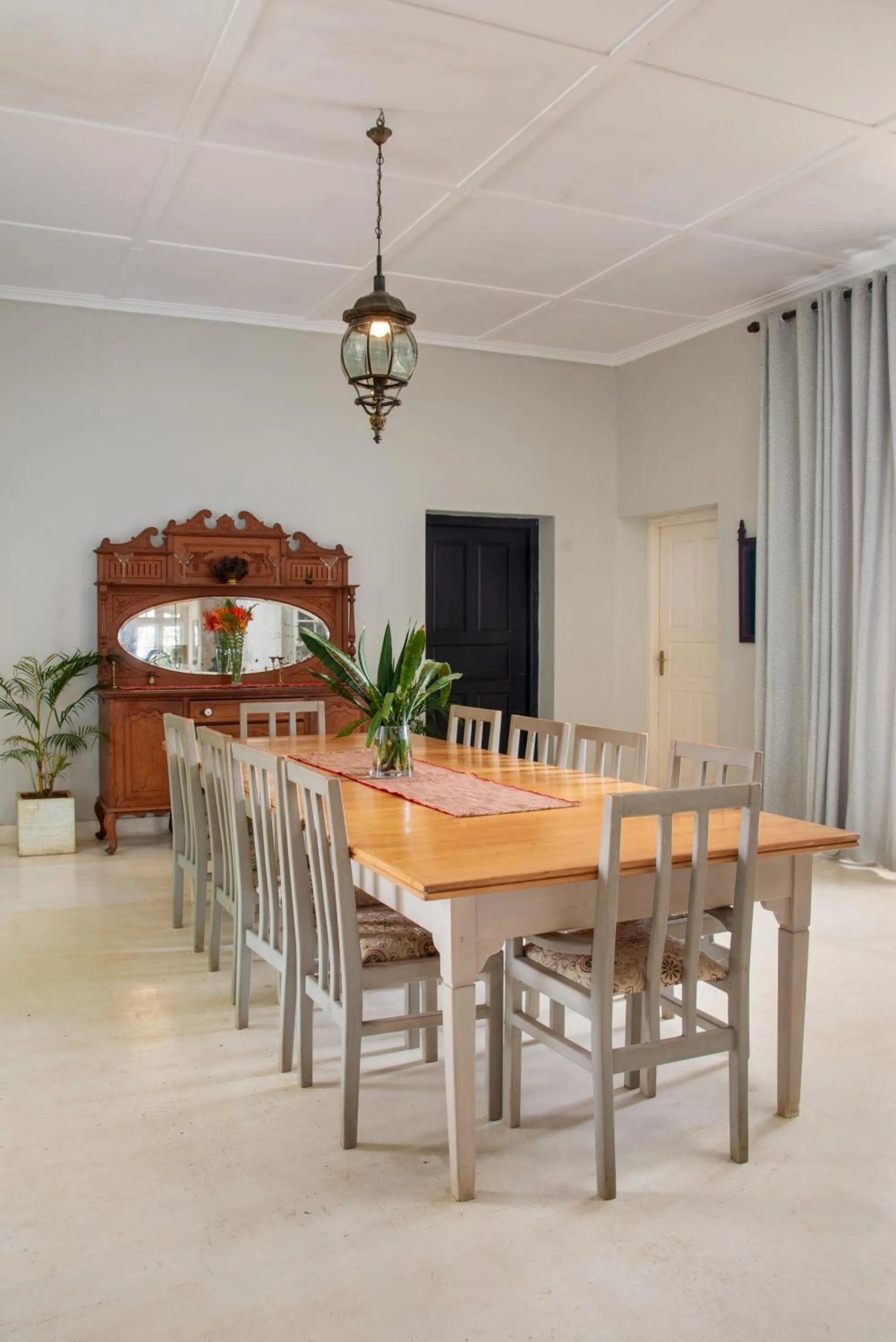 Dining area in Ashburnham Estate-98 Acre Tea Estate with Private Waterfalls