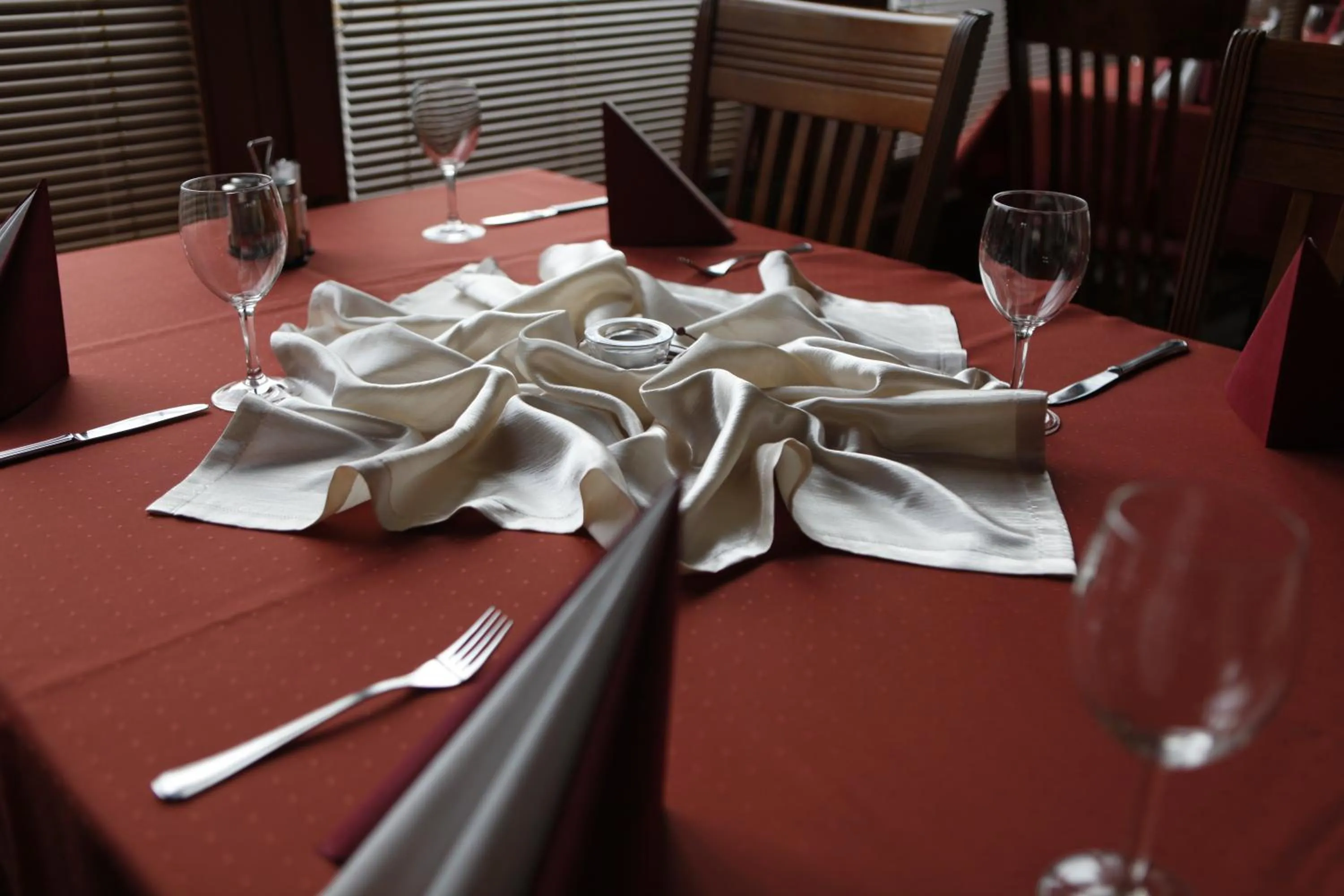 Restaurant/places to eat in Hotel Europa