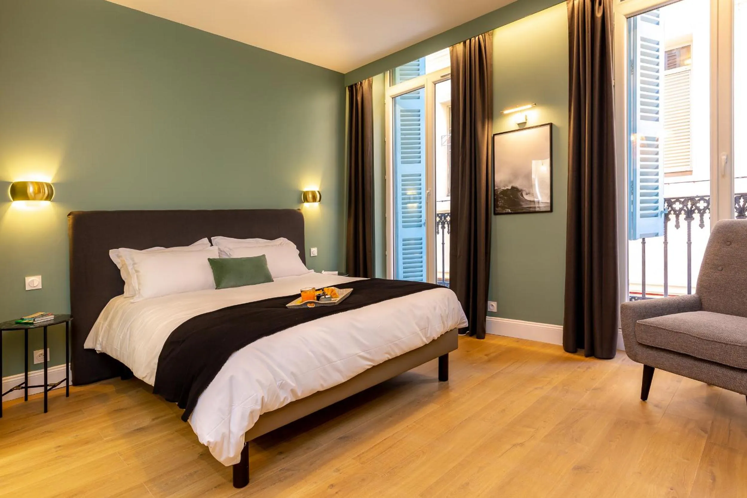 Bedroom, Bed in Les appartements chics du Vieux-Port