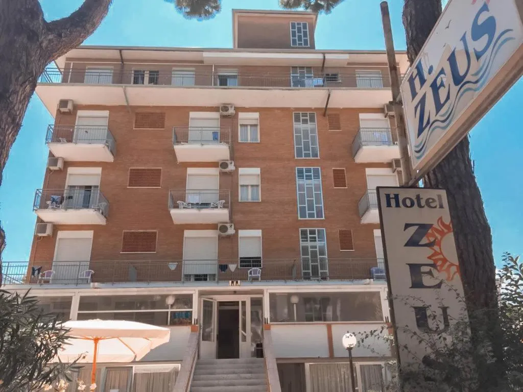 Property building in Hotel Zeus