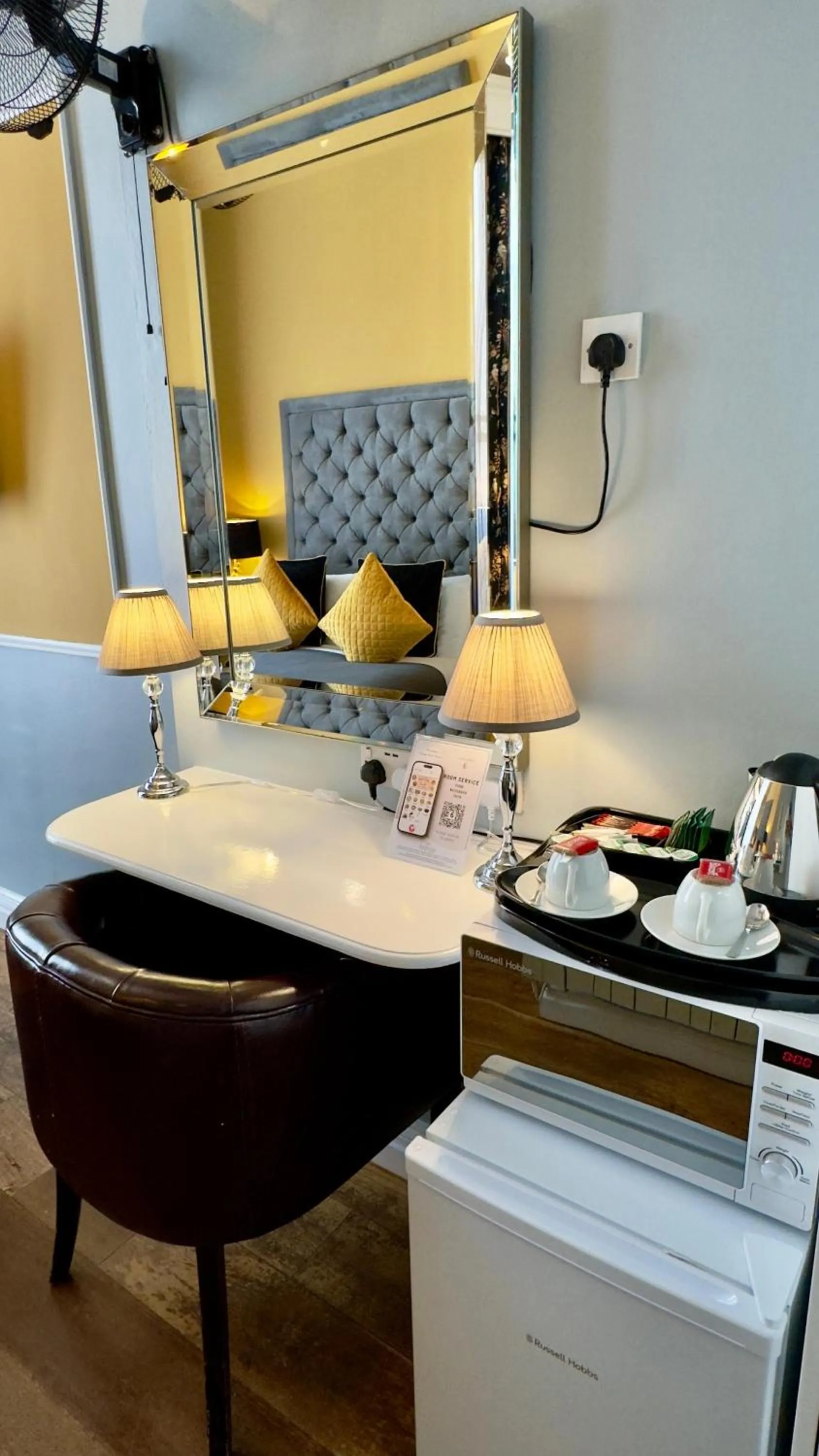 Food in Piccolino Hyde Park Hotel