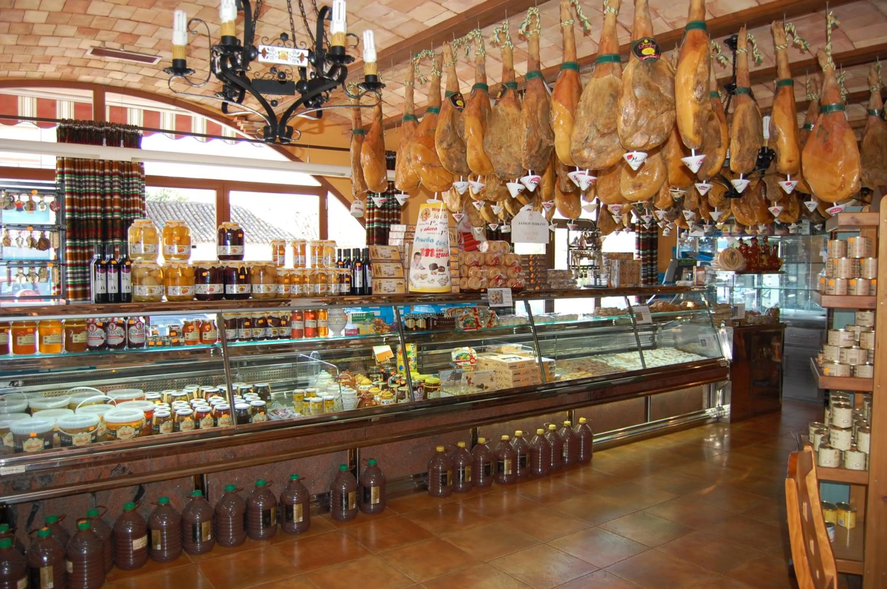 On-site shops in Hotel Flor de la Mancha