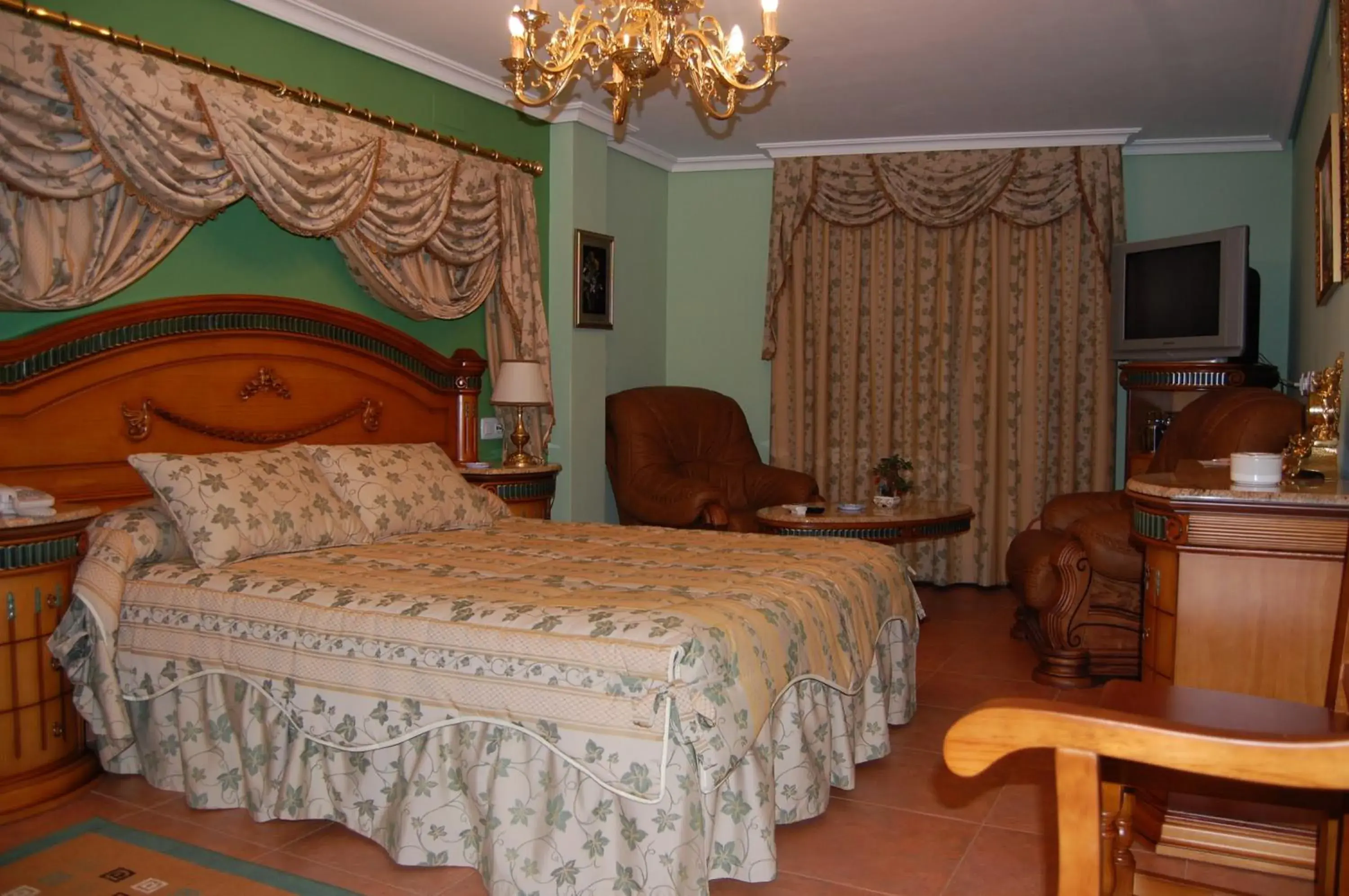 Suite in Hotel Flor de la Mancha Suite in Hotel Flor de la Mancha