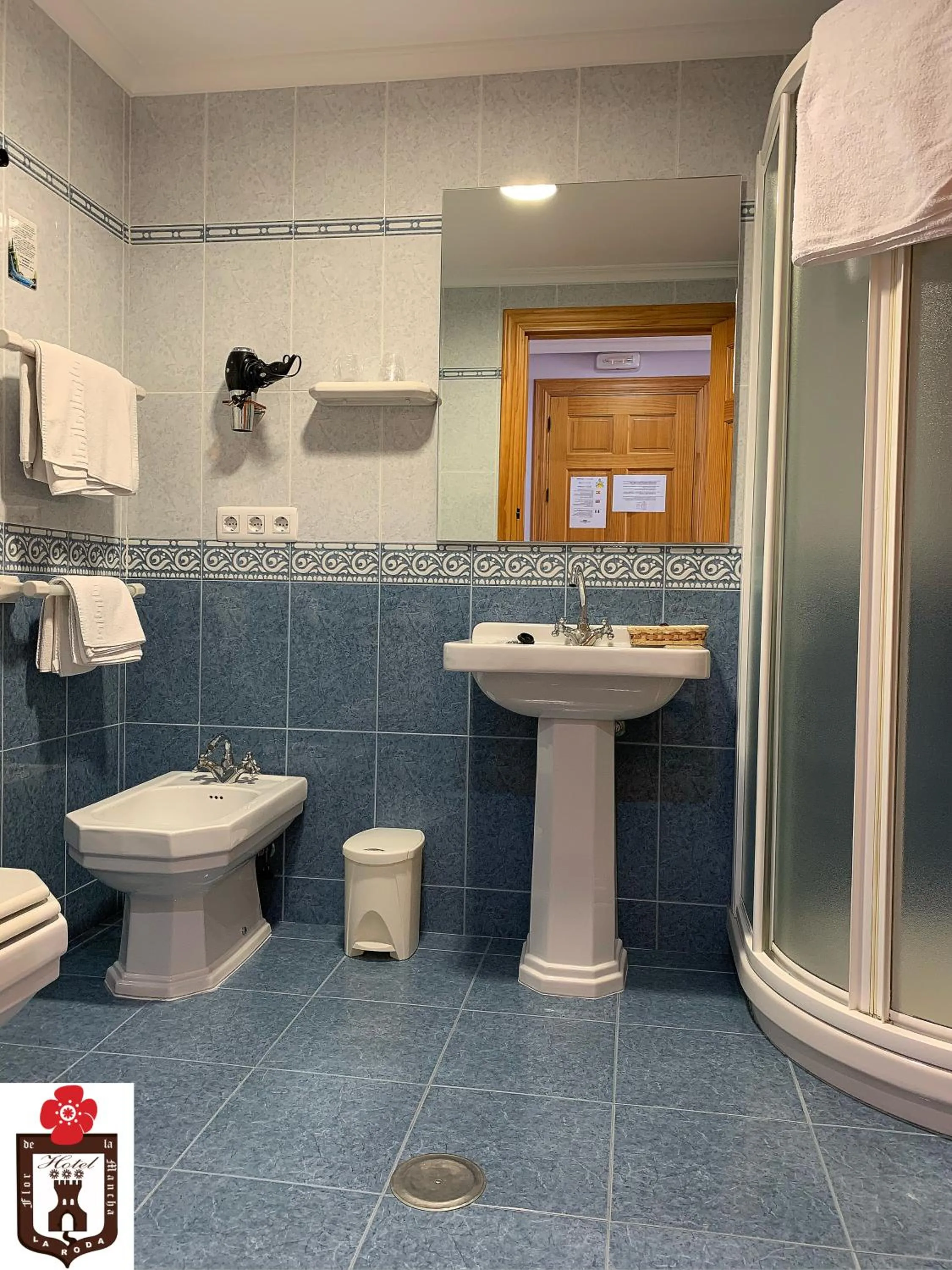 Bathroom in Hotel Flor de la Mancha