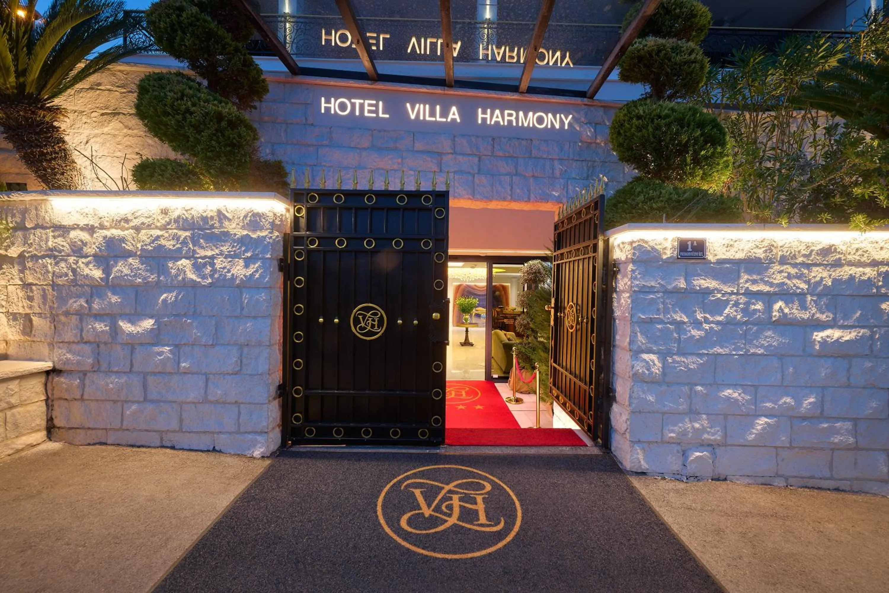 Property building in Hotel Villa Harmony