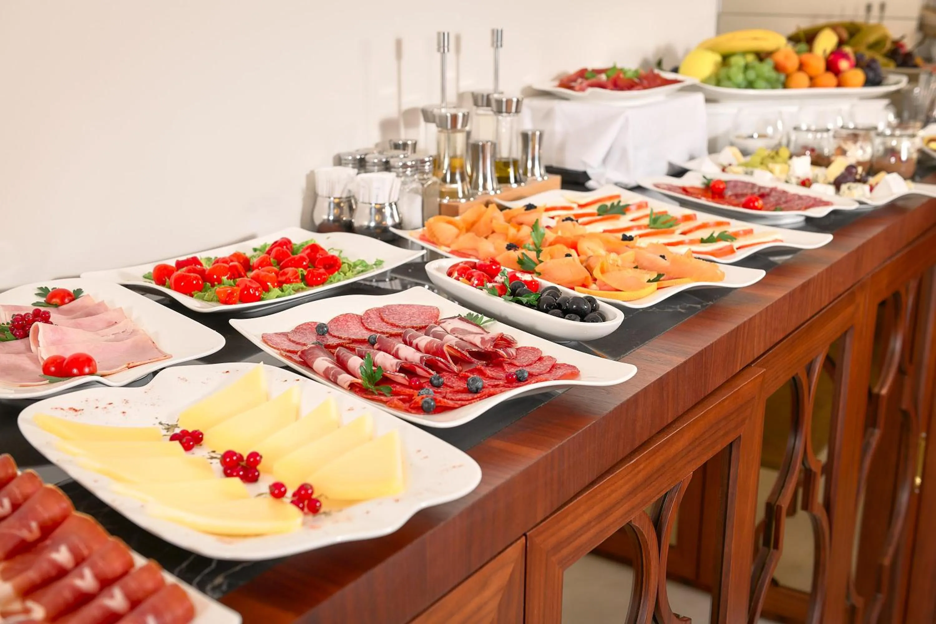 Breakfast in Hotel Villa Harmony