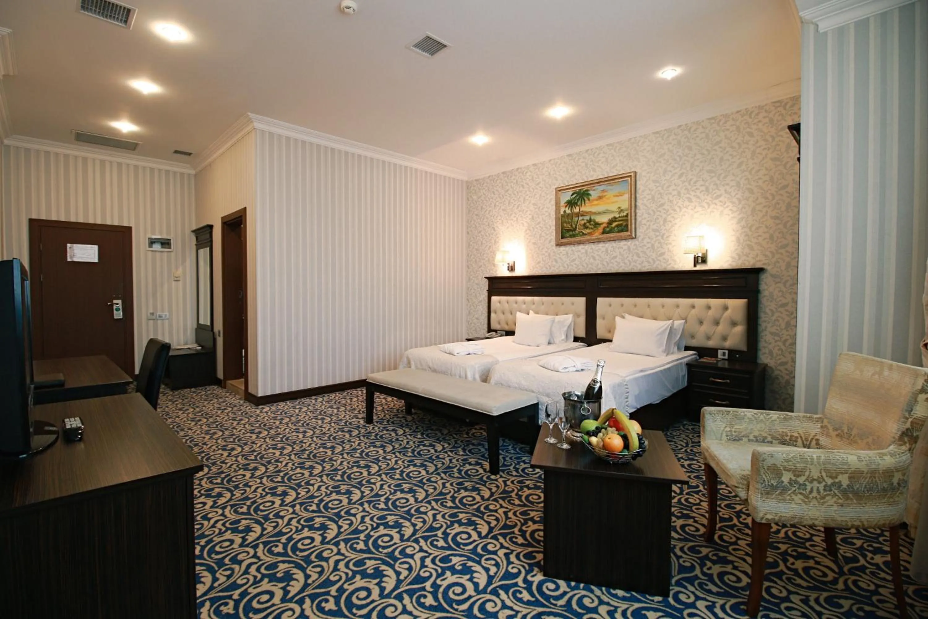 Photo of the whole room in New Baku Hotel