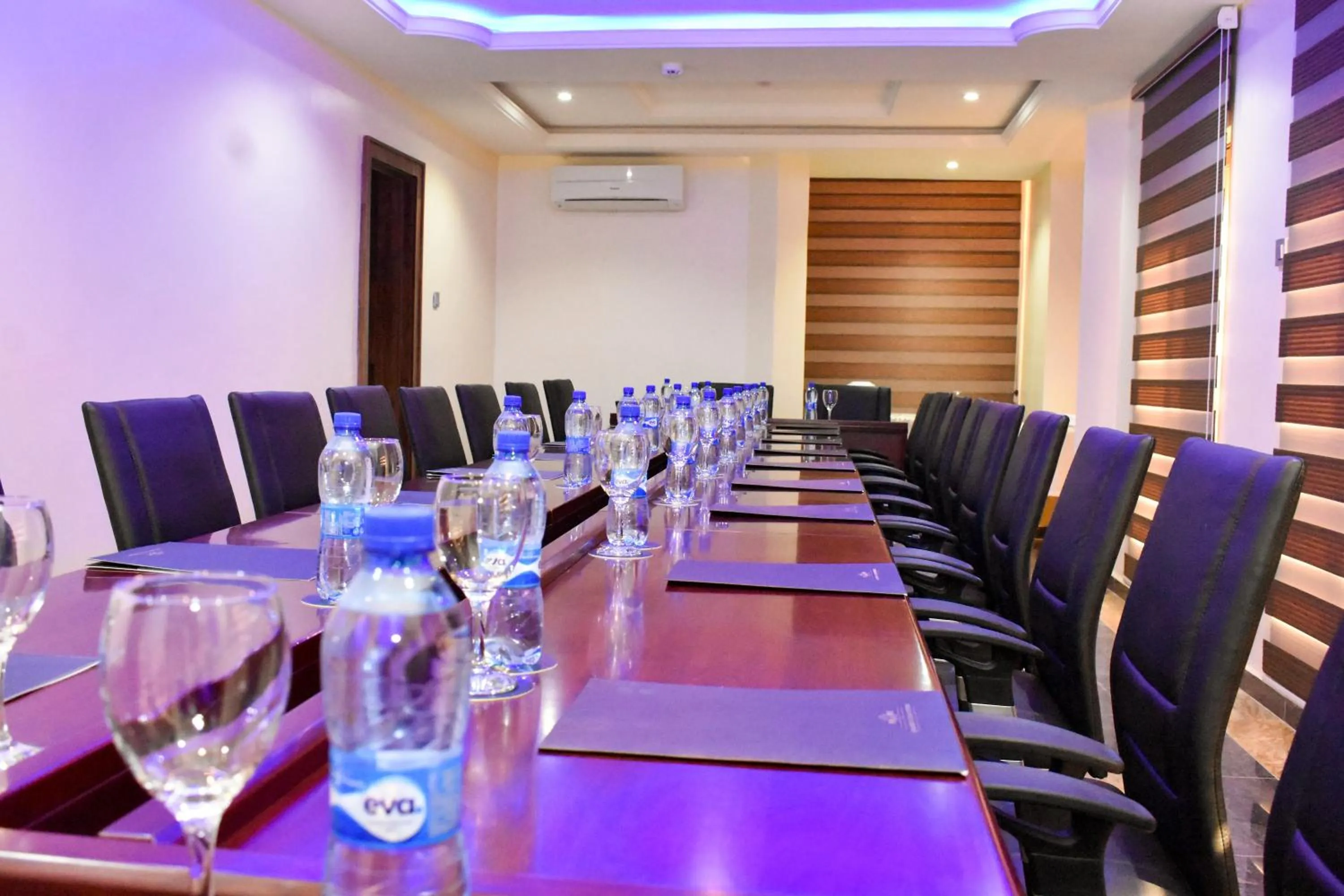 Meeting/conference room in Qualibest Grand Hotels
