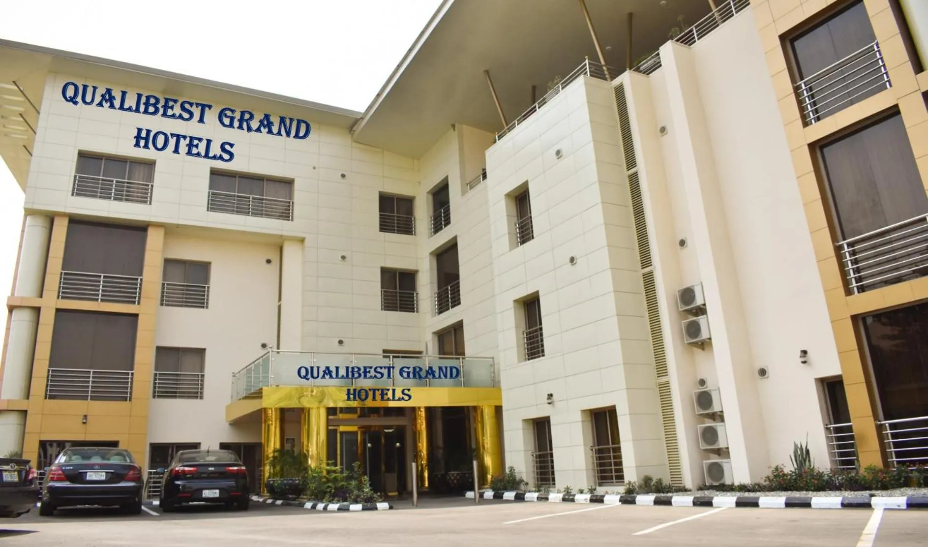 Facade/entrance in Qualibest Grand Hotels