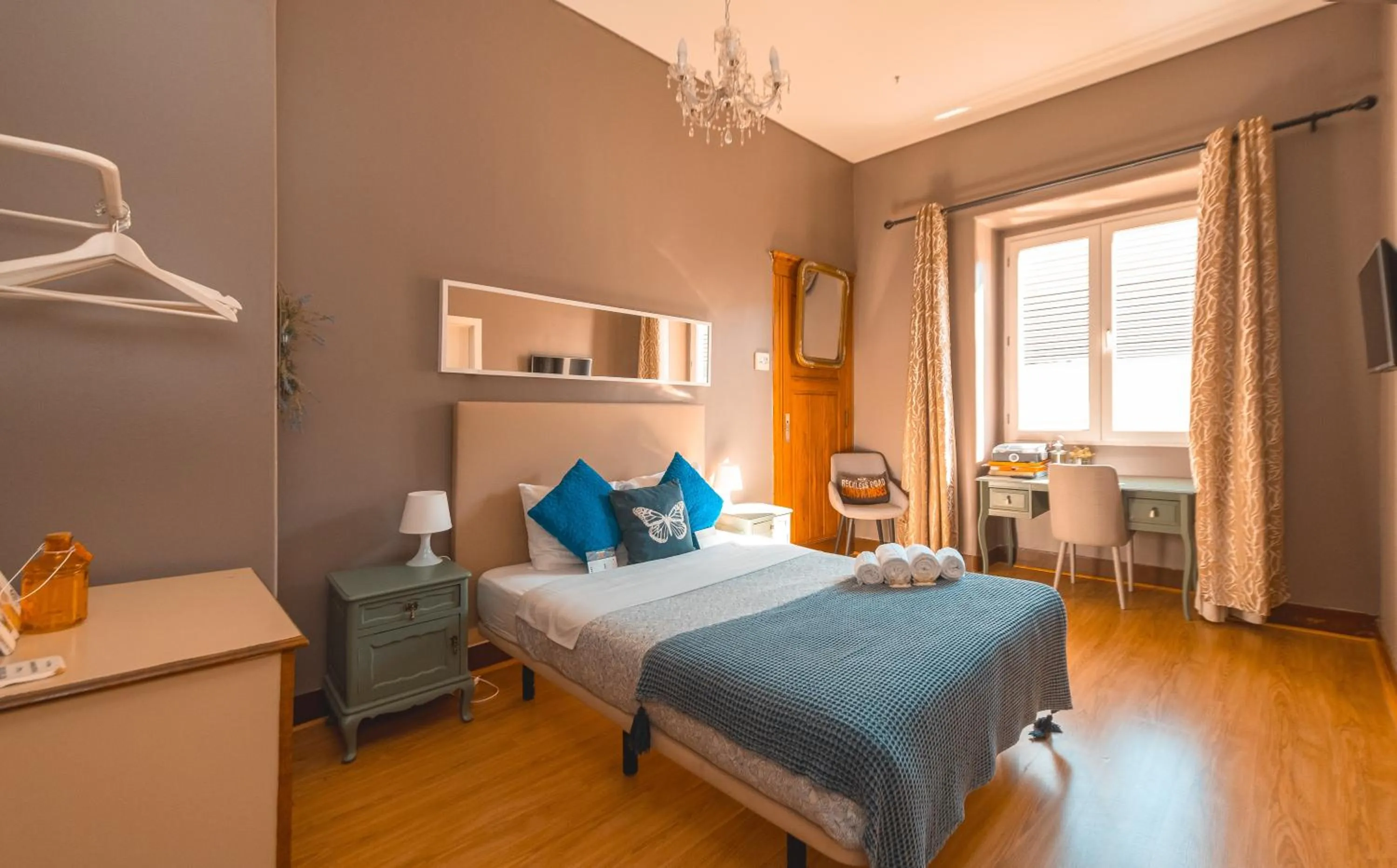 Double Room with Private Bathroom in Sunset Destination Hostel