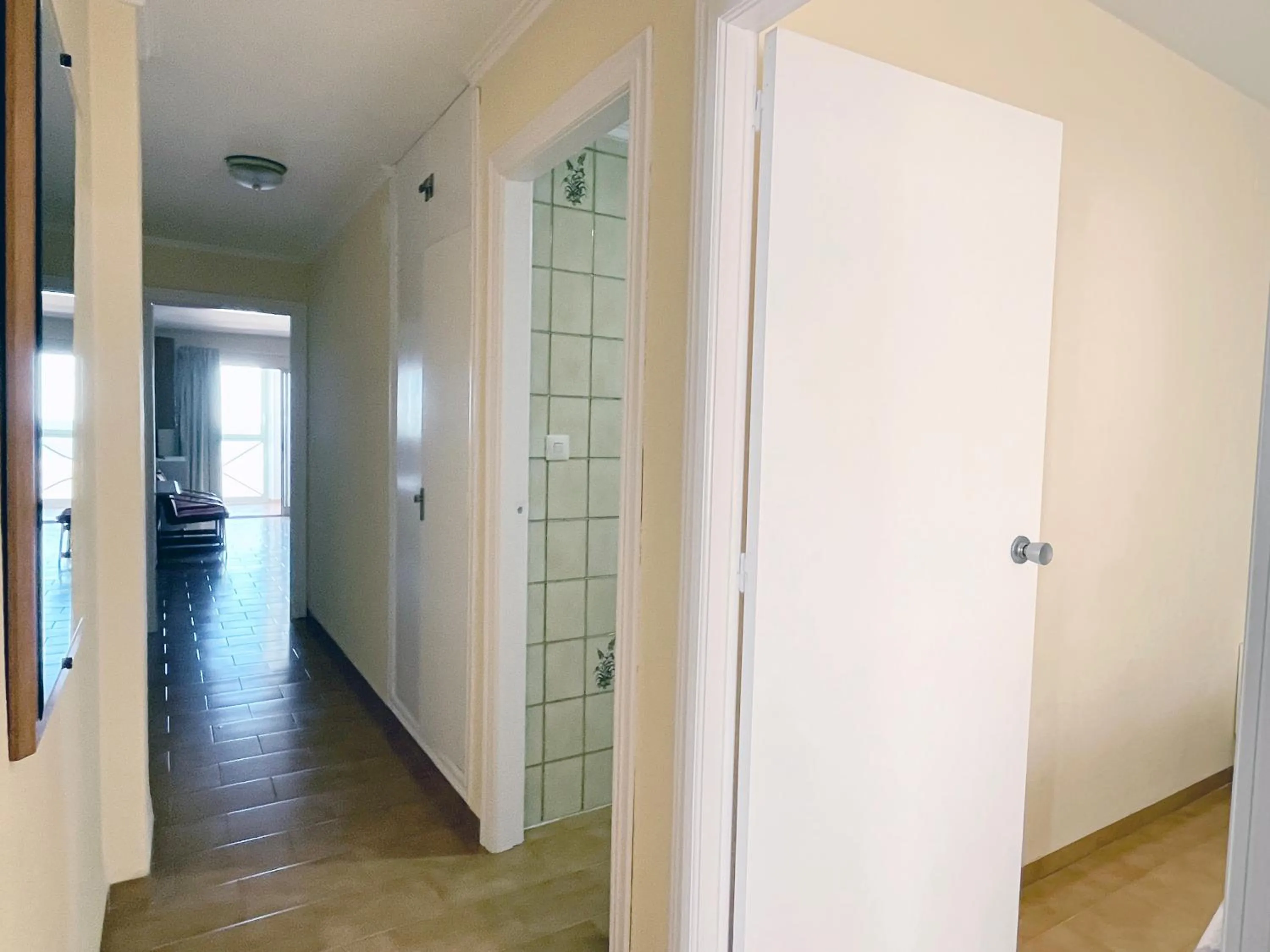 wardrobe in Apartamentos Acuario