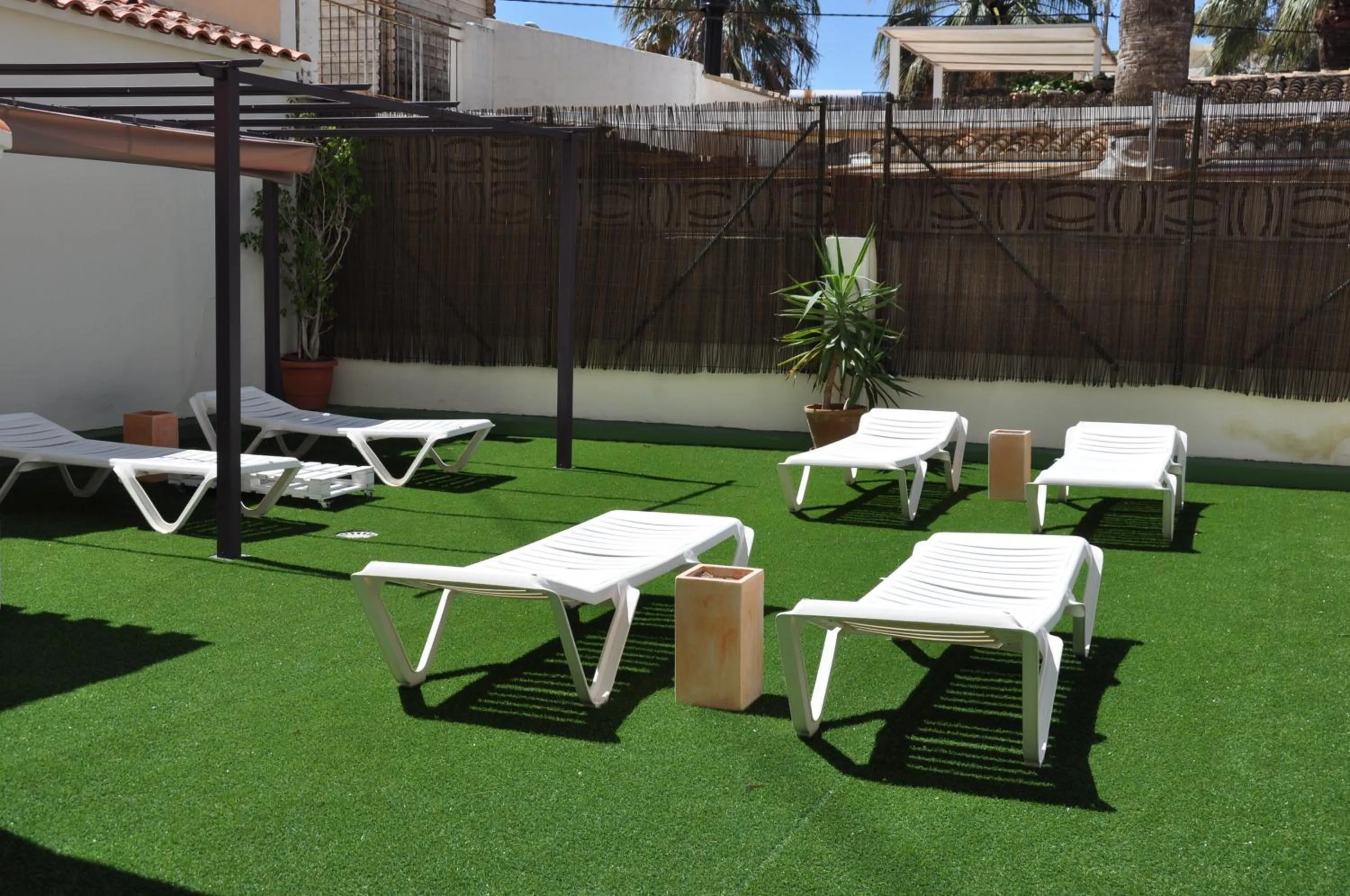 Swimming pool in Apartamentos Acuario