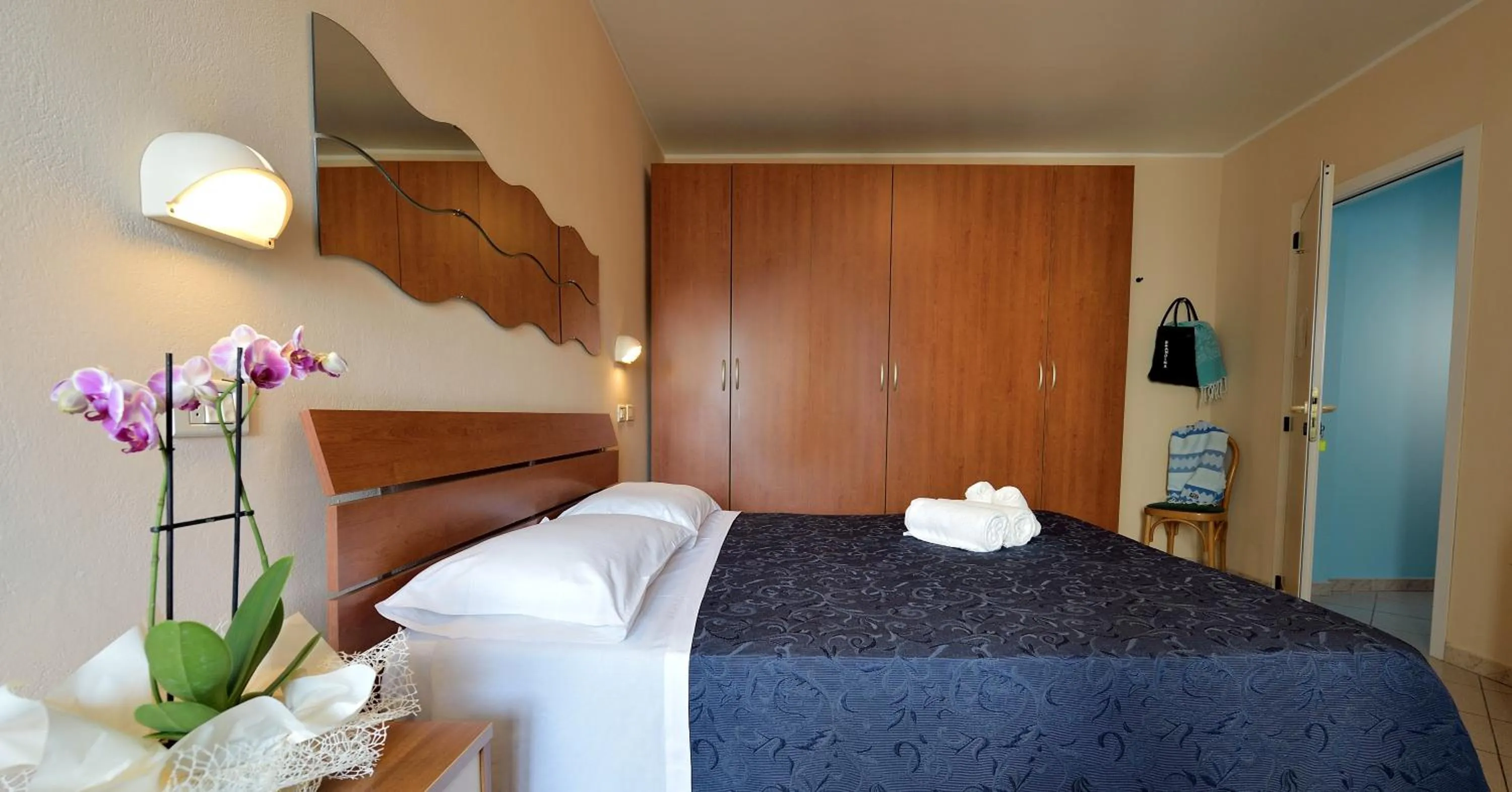 Bed in Hotel Oltremar B&B