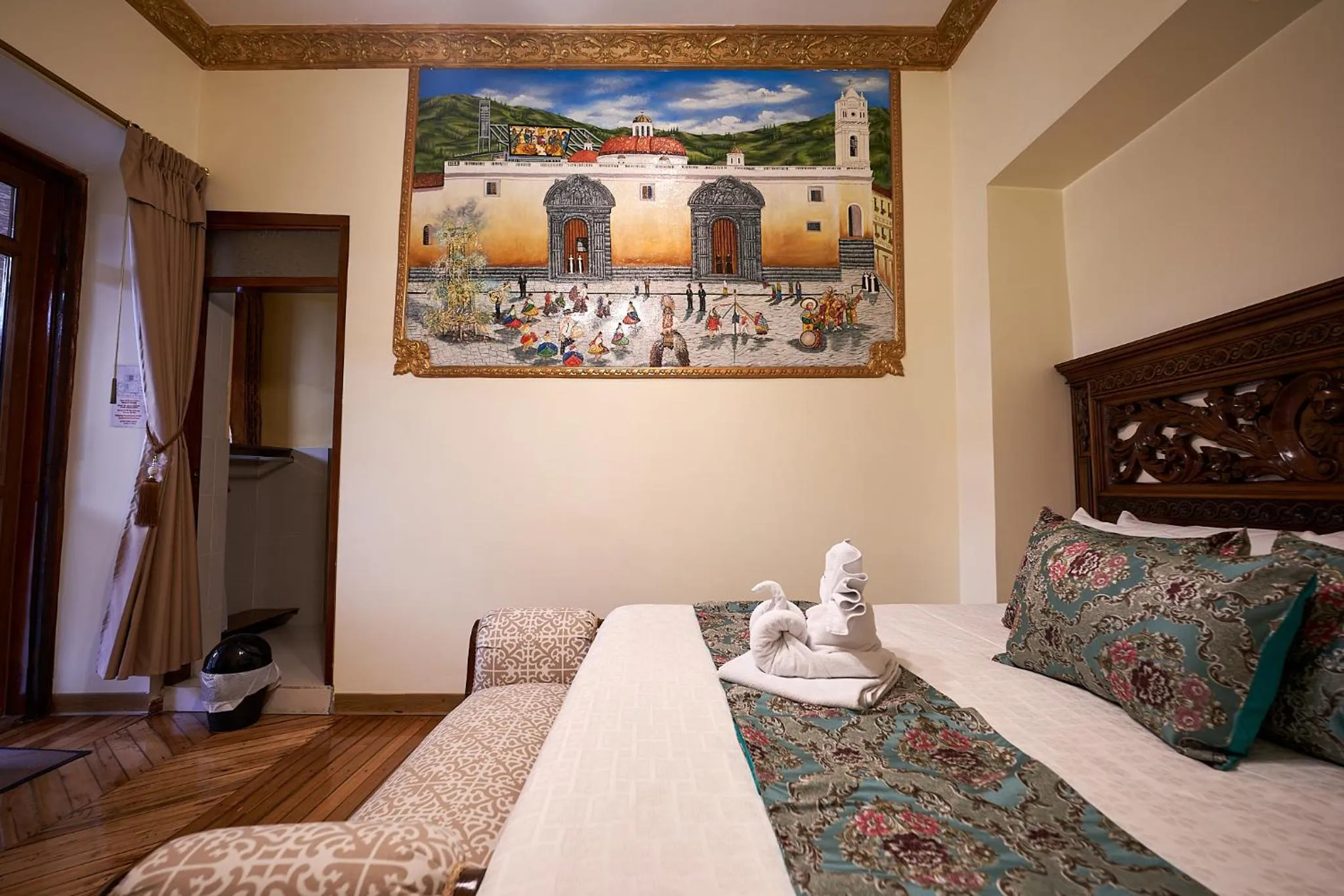 Decorative detail in Hotel La Basílica Quito