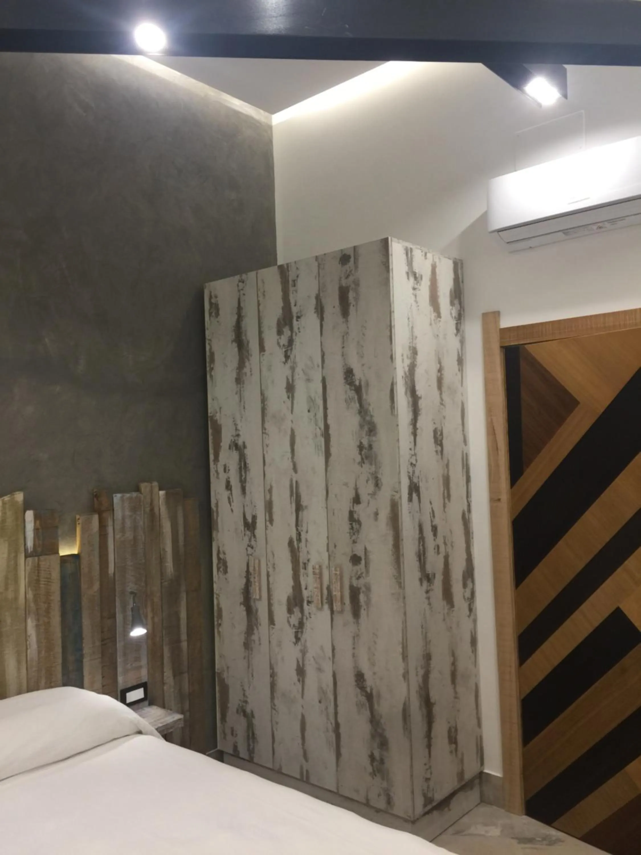 Bed in DOMUS VESUVIO