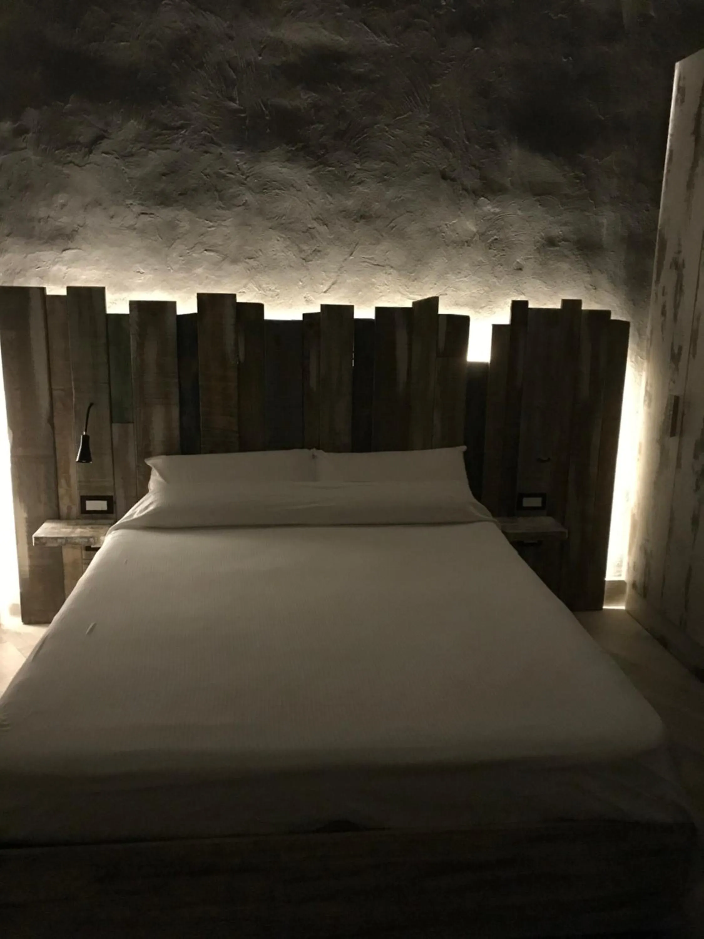 Bed in DOMUS VESUVIO