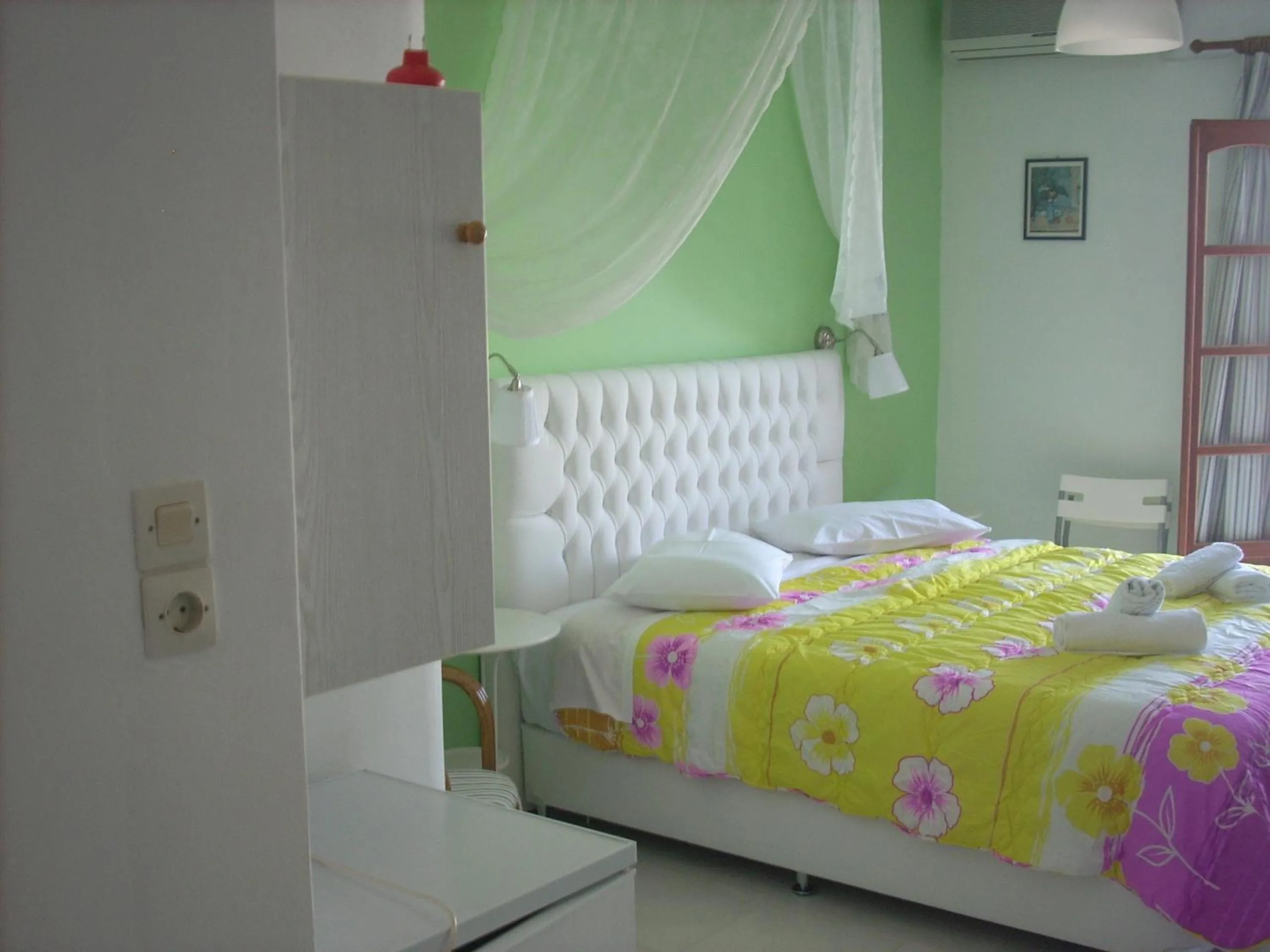 Bed in Azolimnos Bay