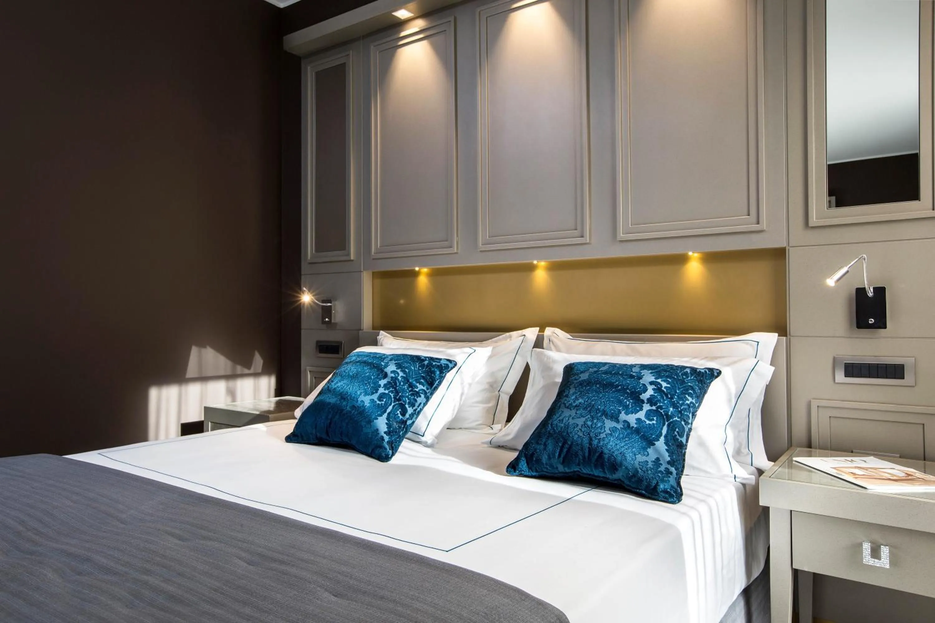 Bedroom, Bed in Palazzo Doglio