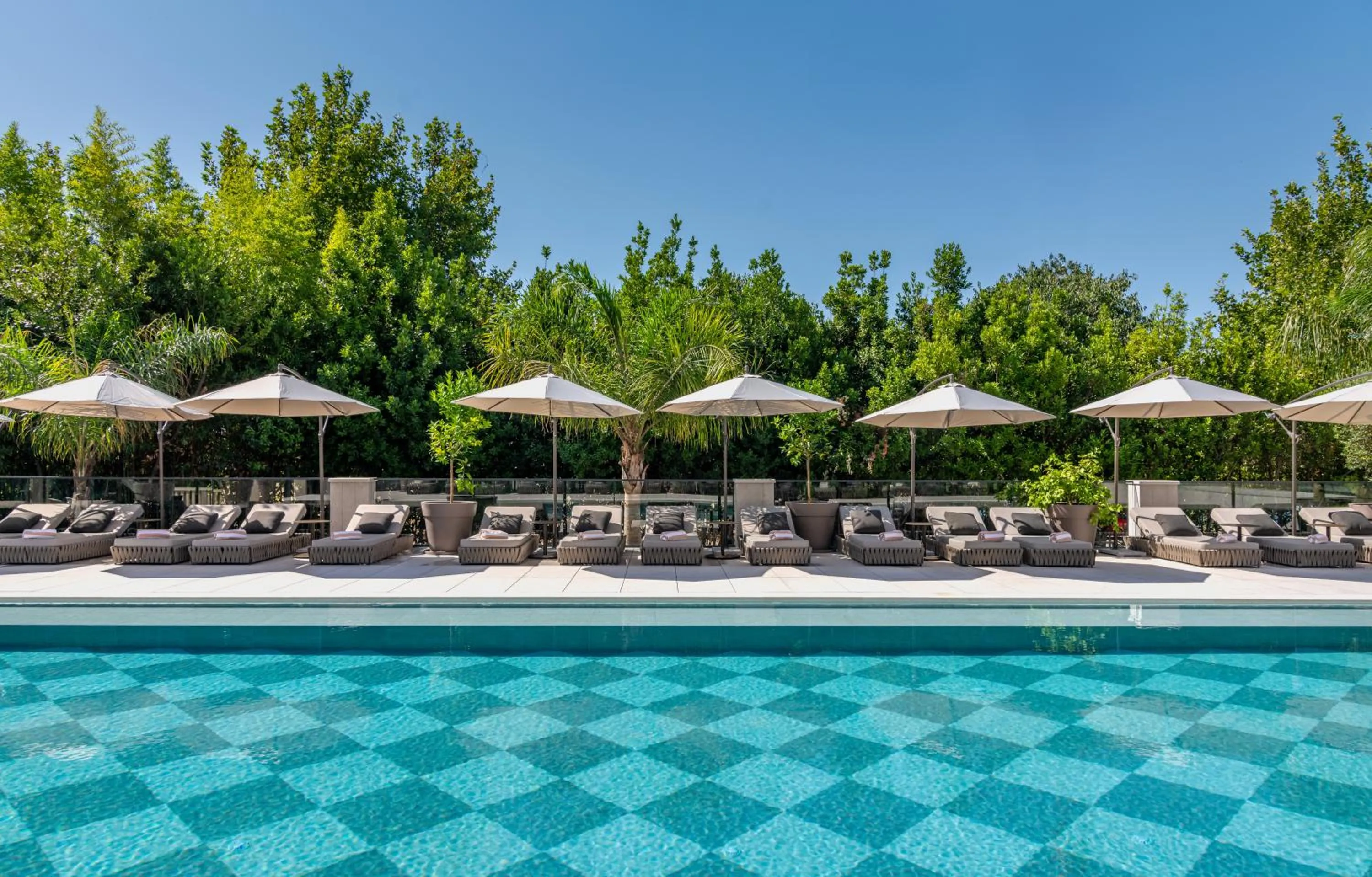 Swimming pool in Hotel President Solin