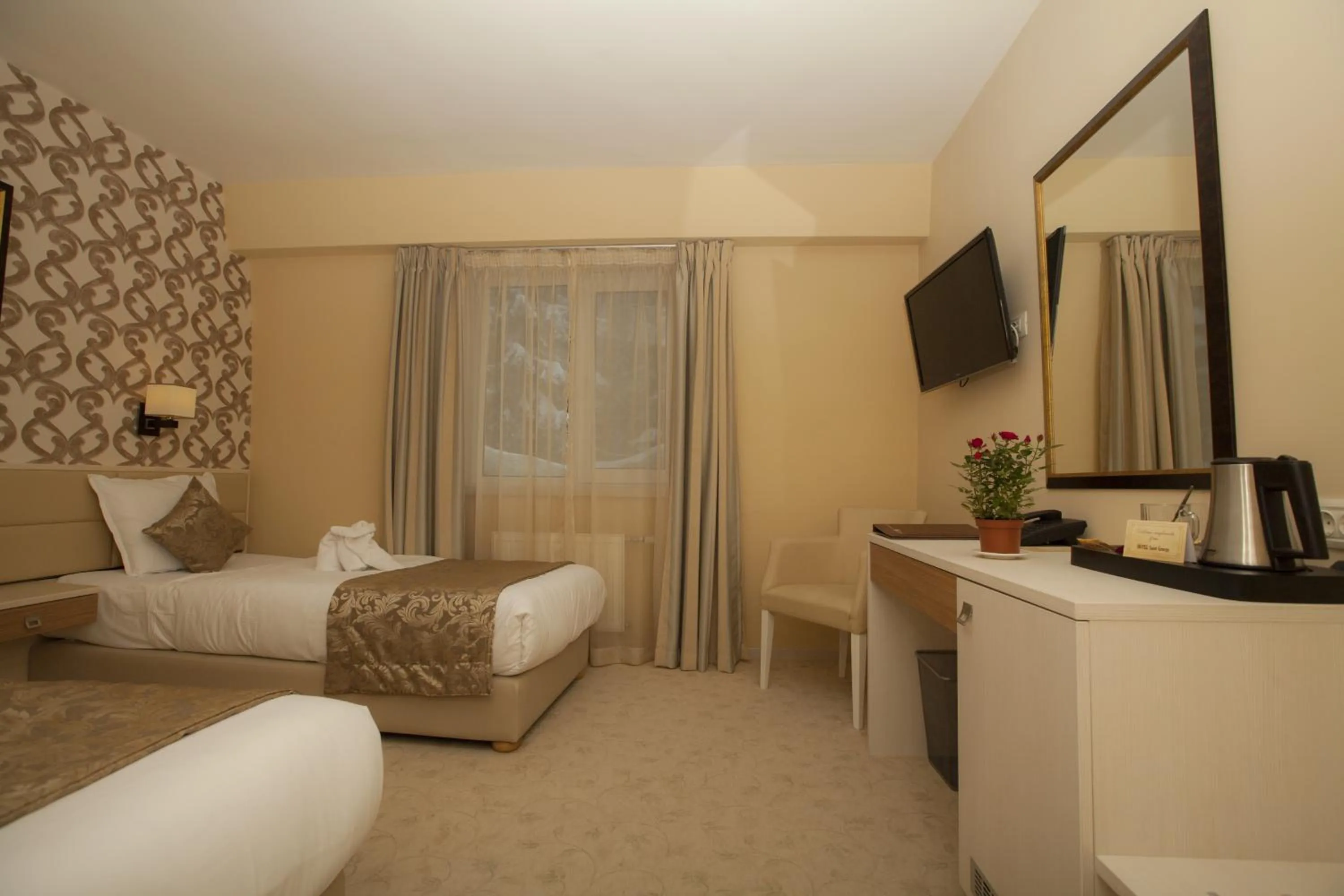 TV and multimedia, Bed in Family Hotel Saint George