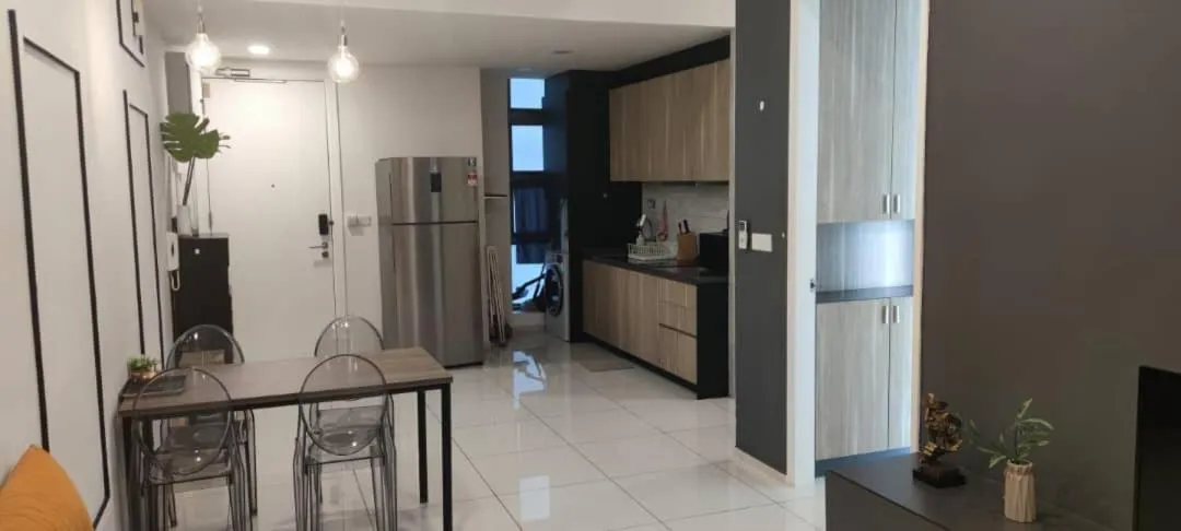 Kitchen or kitchenette in The Robertson Bukit Bintang by Wowhome